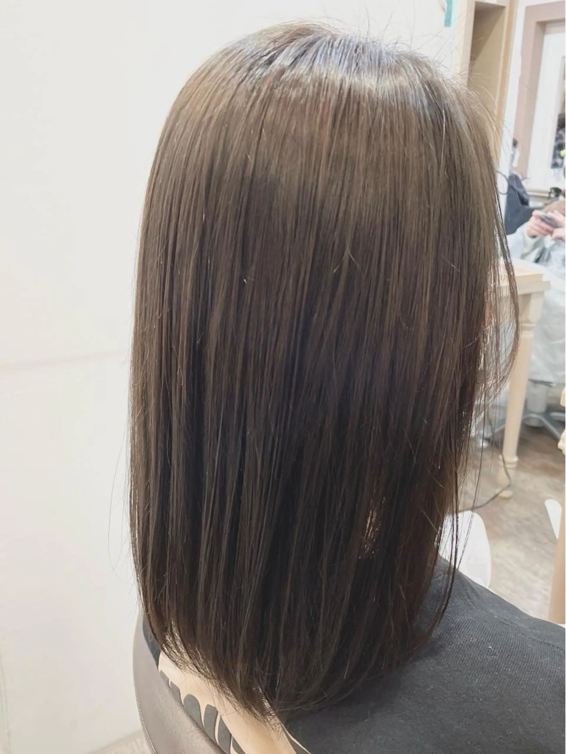 セミロング カラー グレージュ オリーブグレージュ オリーブグレー メンズパーマ🌀/ 中村郁未のヘアスタイル