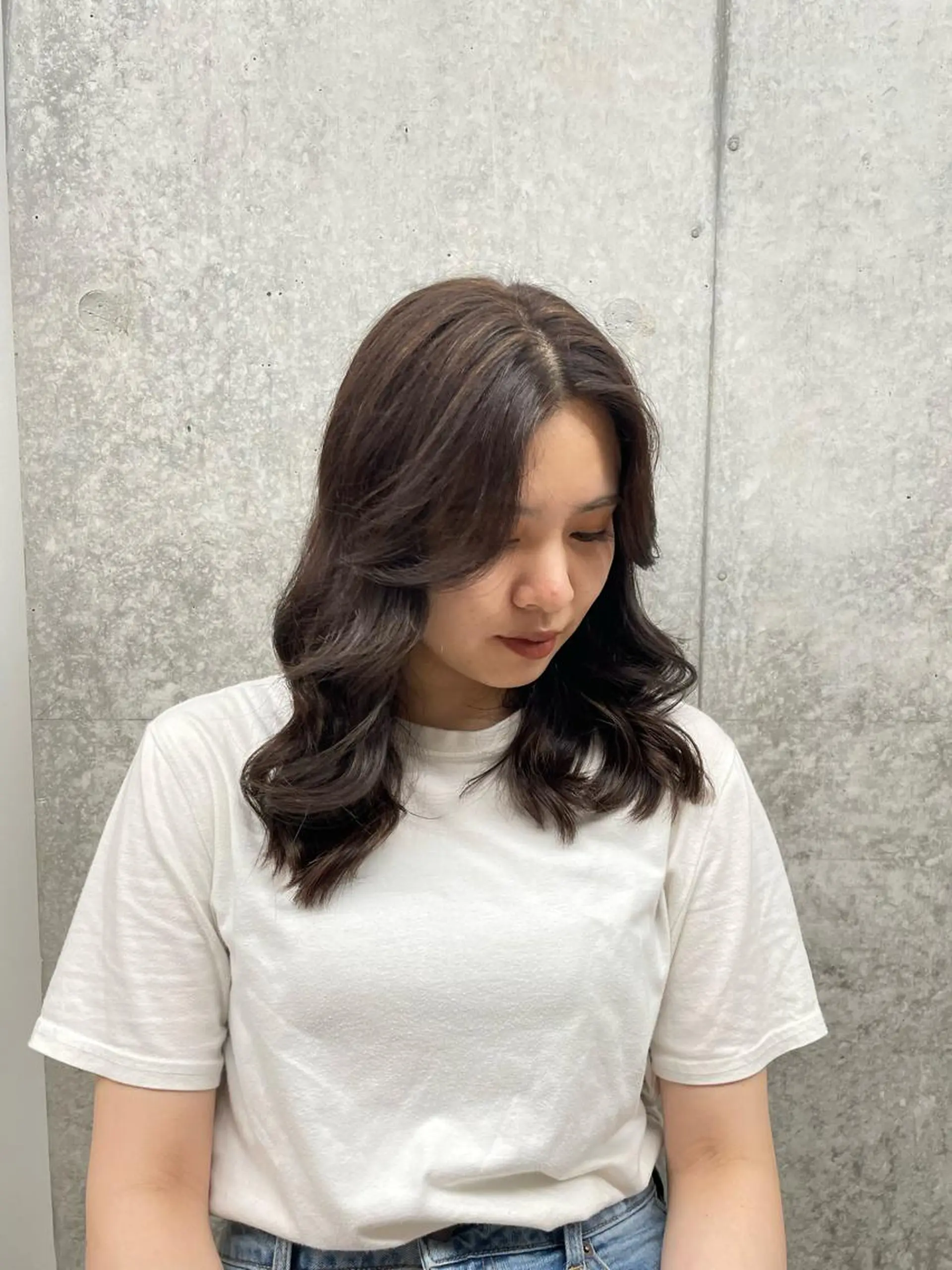 ミディアム カラー yuika .のヘアスタイル