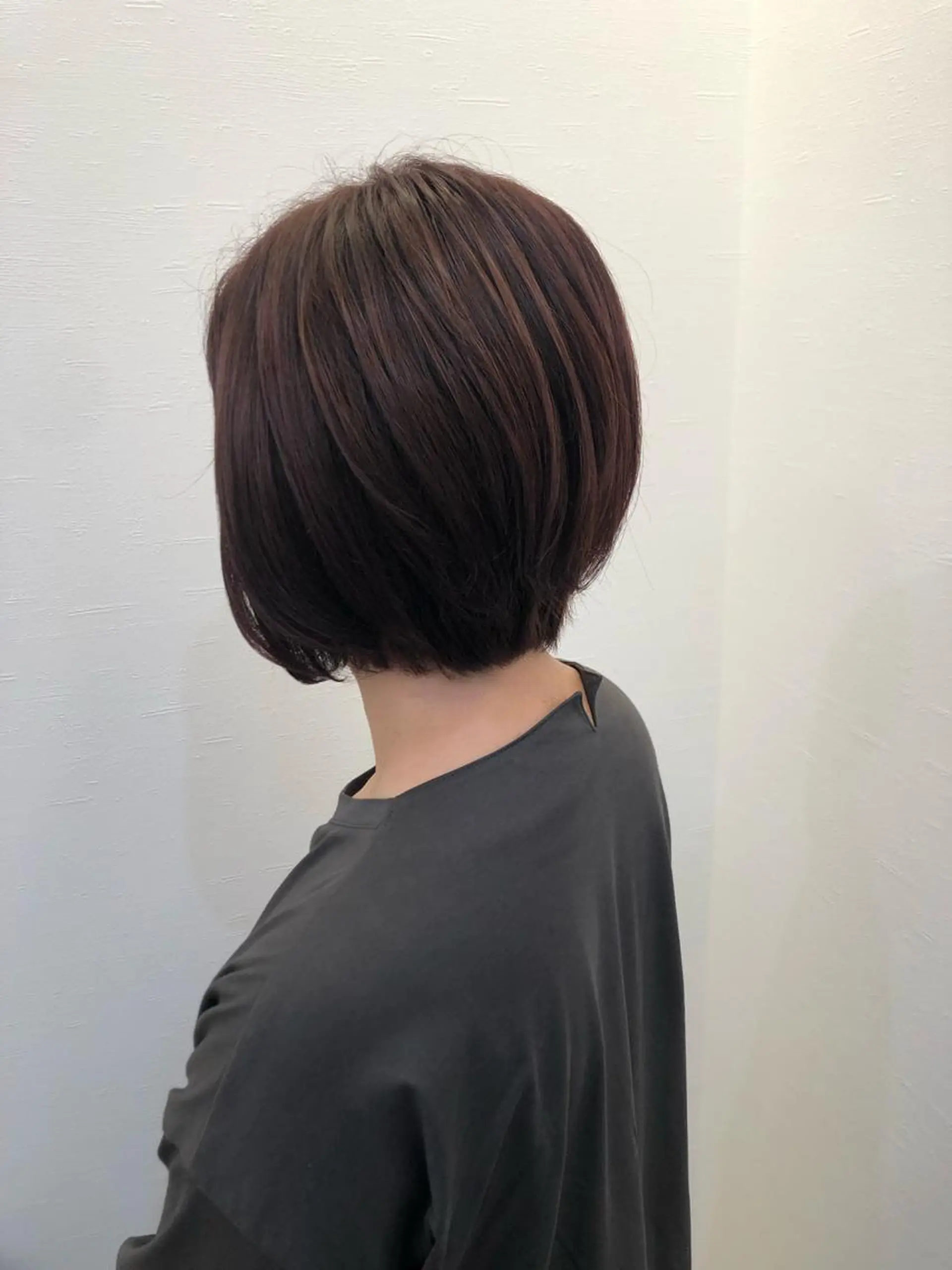 ショート ツノガイ エリのヘアスタイル