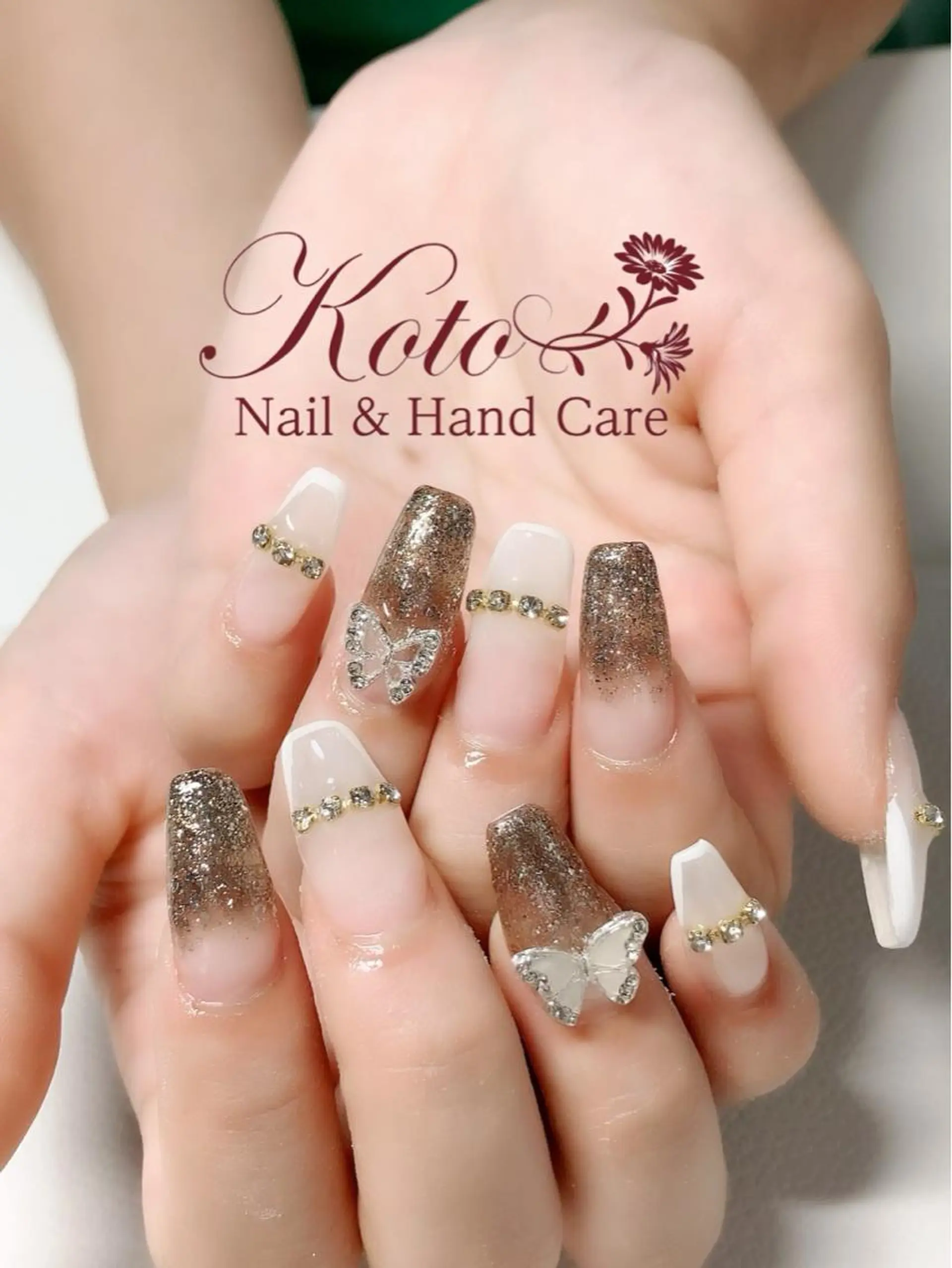 ネイル 長さ出し フットネイル フレンチネイル ジェルネイル ラメ(グリッター) Risa ネイルサロンKOTOのネイルデザイン