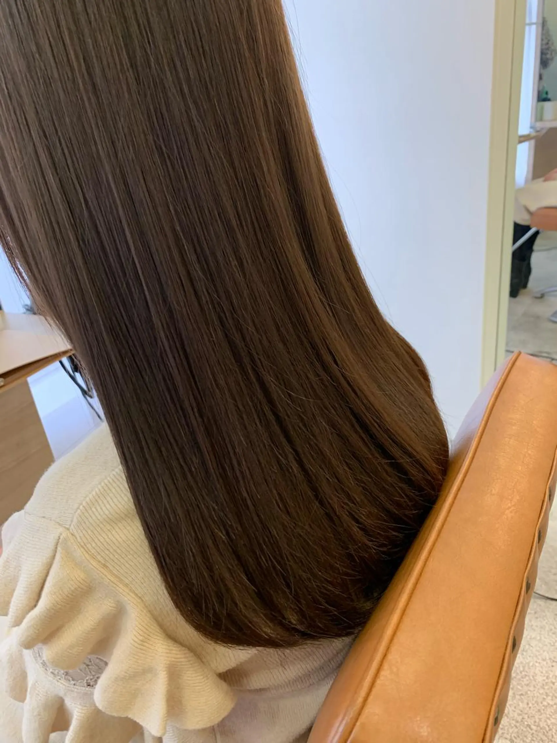 ロング カラー アッシュ ブリーチ ケアブリーチ 透明感カラー ダブルカラー モリシュンスケ /レイヤー/髪質改善のヘアスタイル