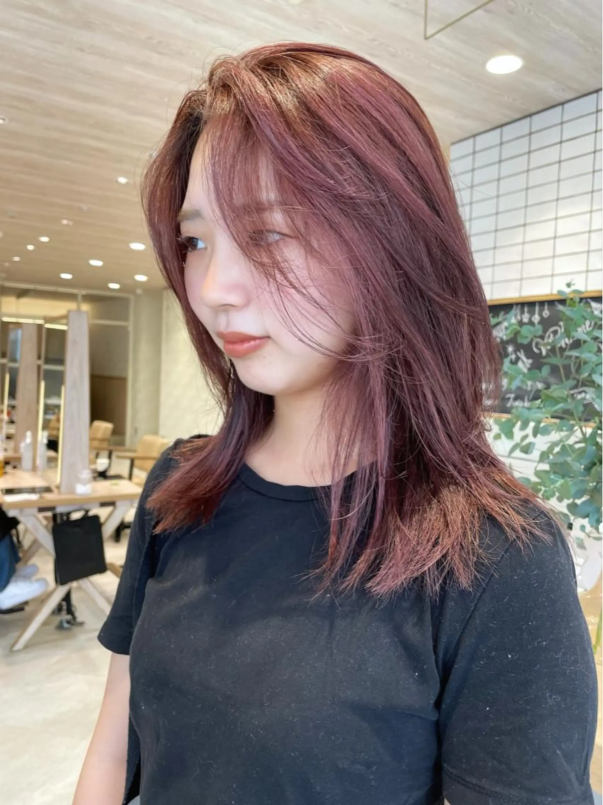 ミディアム カラー haru/レイヤー/ ウルフのヘアスタイル