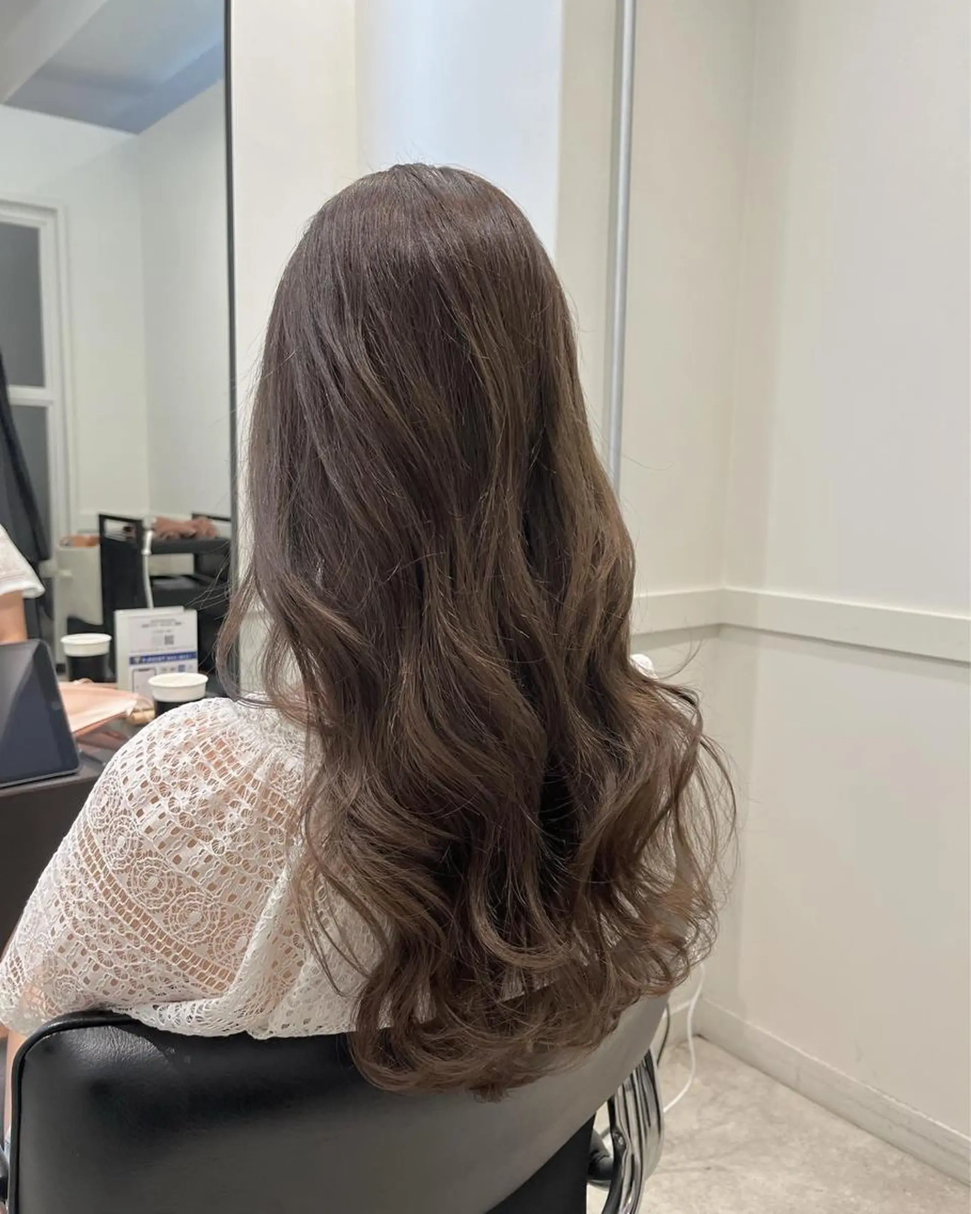 ロング カラー ショコラグレージュ グレージュ 🫧こおりやま なつみ🫧のヘアスタイル