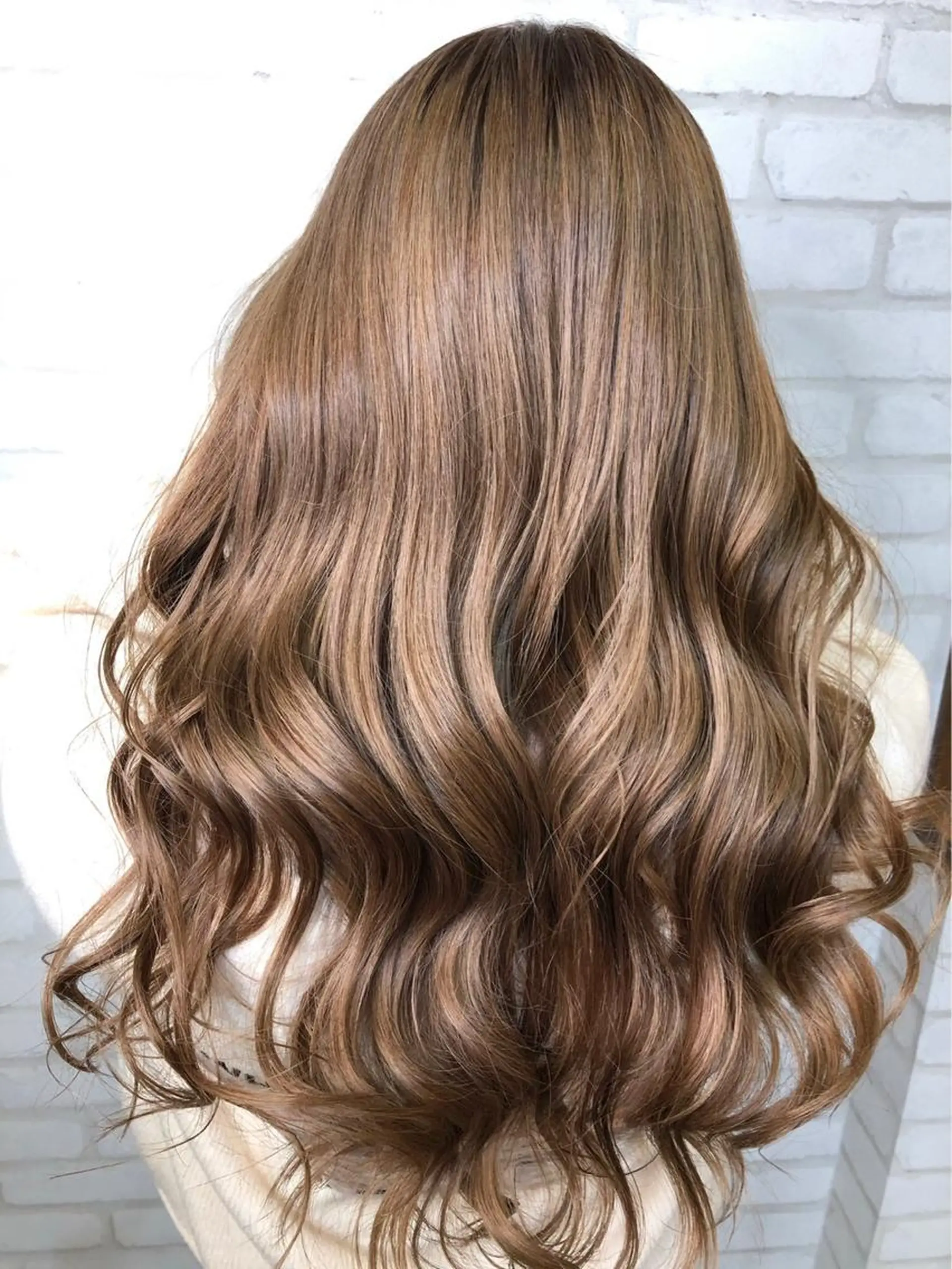 ロング カラー ヘアアレンジ 🍑🧋ハイトーン 暖色カラーlucaのヘアスタイル