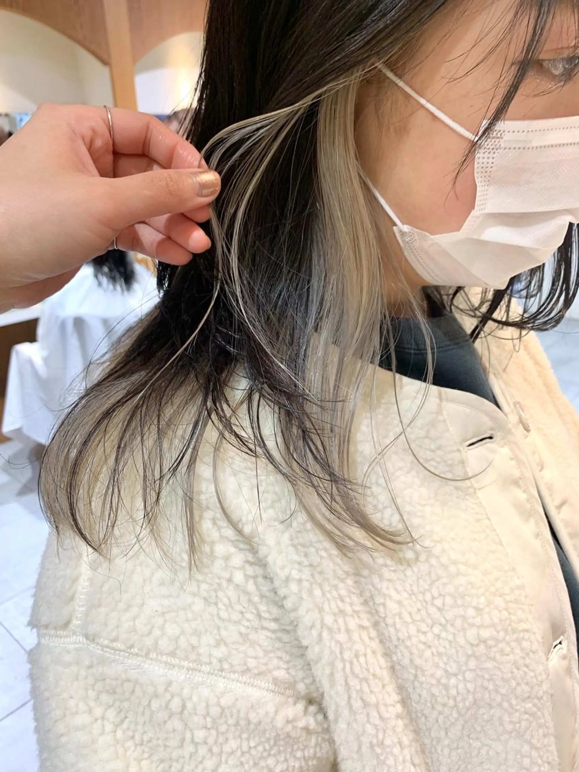 セミロング 田中 未澪のヘアスタイル