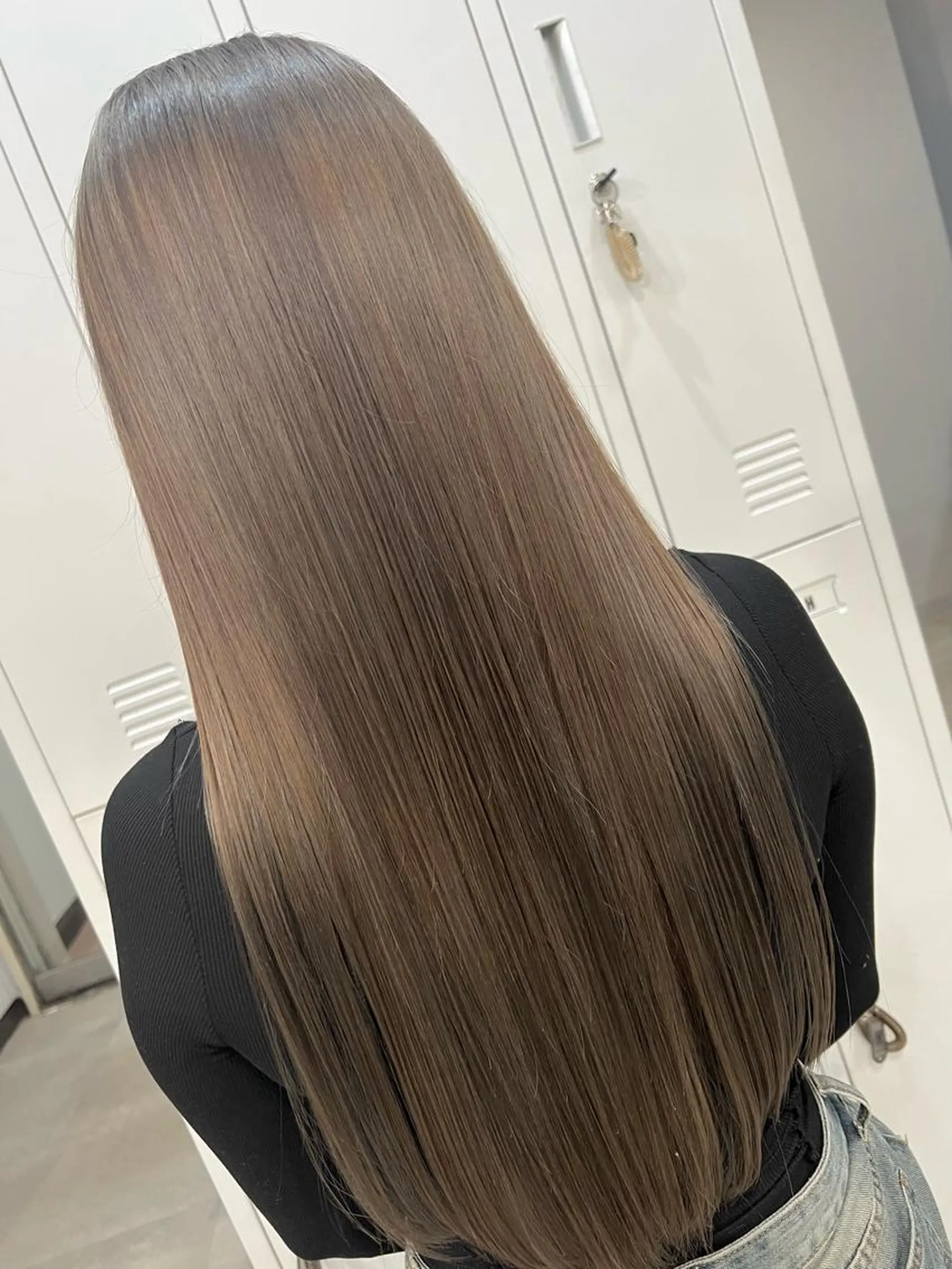 ロング カラー ブリーチ グレージュ トリートメント 寺嶋 貴大のヘアスタイル