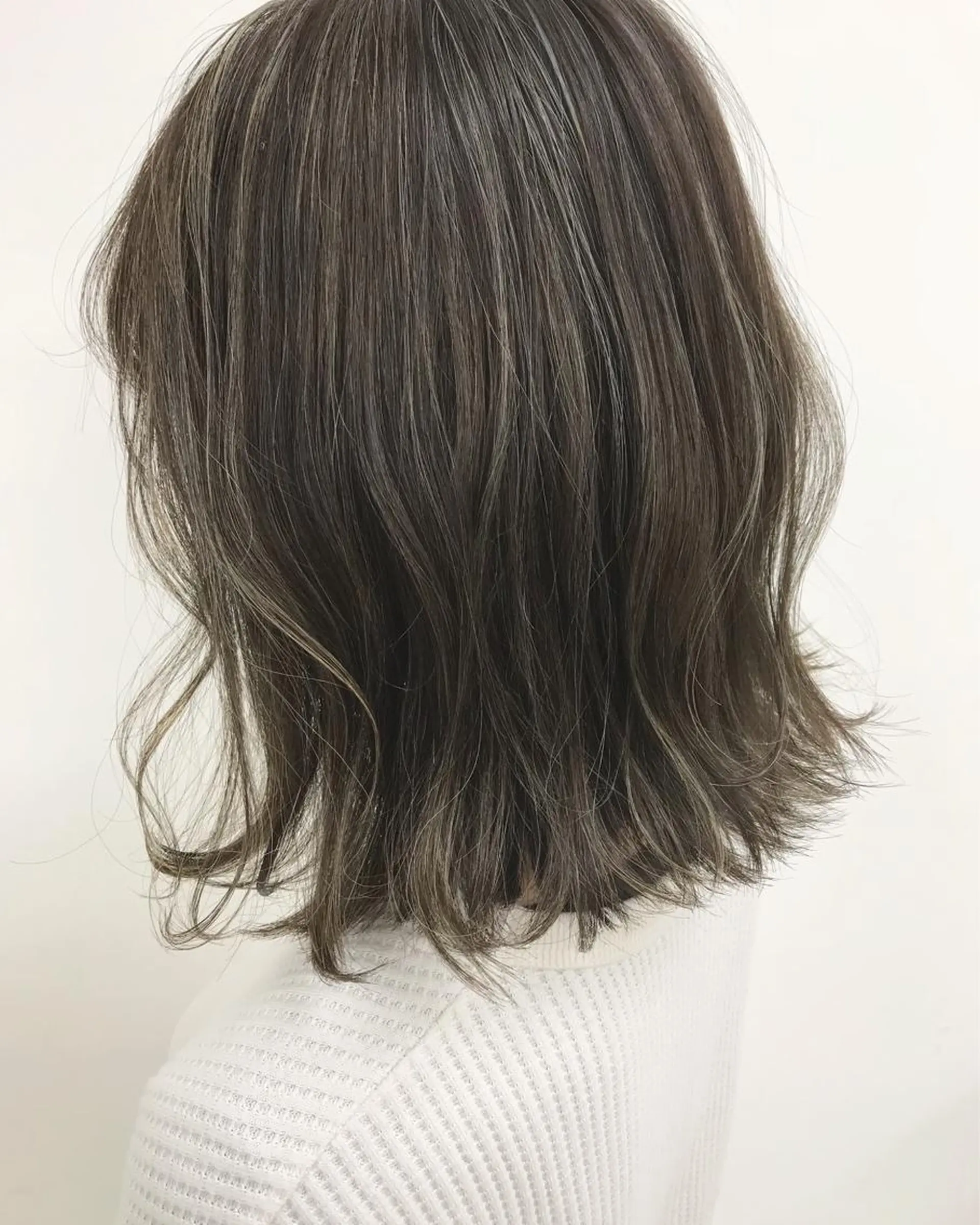 ミディアム 斎藤 悠人のヘアスタイル