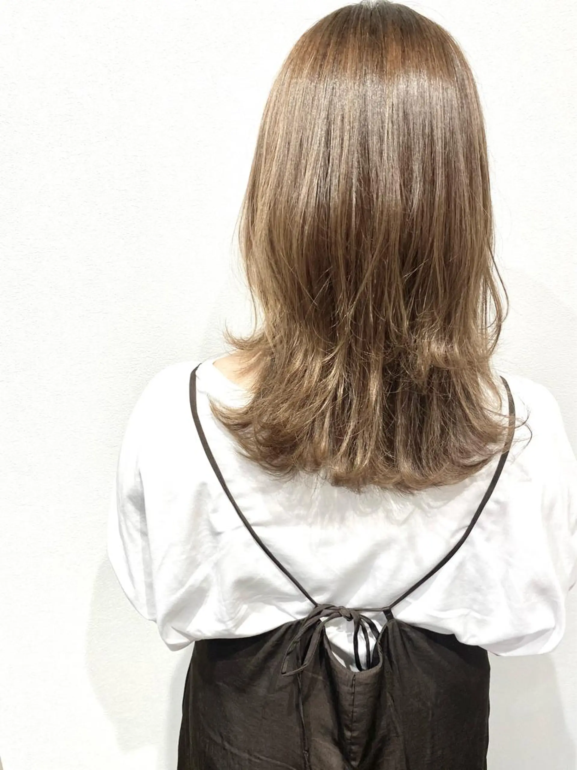 セミロング カット ヘアカラー トリートメント MYRTLE TSUNODAのヘアスタイル