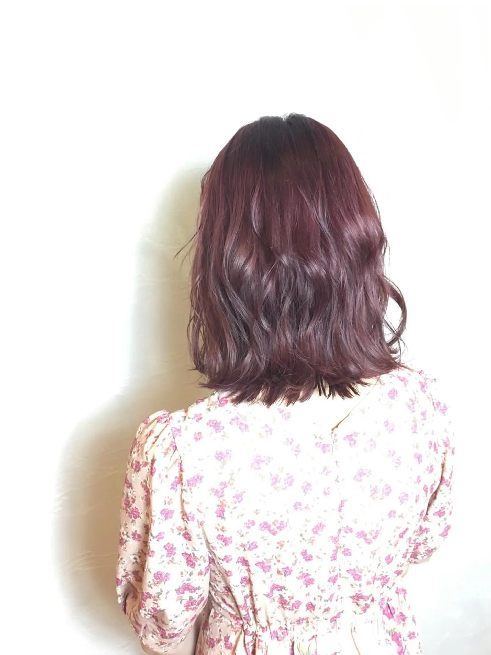 ミディアム カラー ブリーチ ピンクカラー バイオレットカラー ヘアカラー トリートメント アイラッシュ/美容室 個室/瀬戸 一菜のヘアスタイル