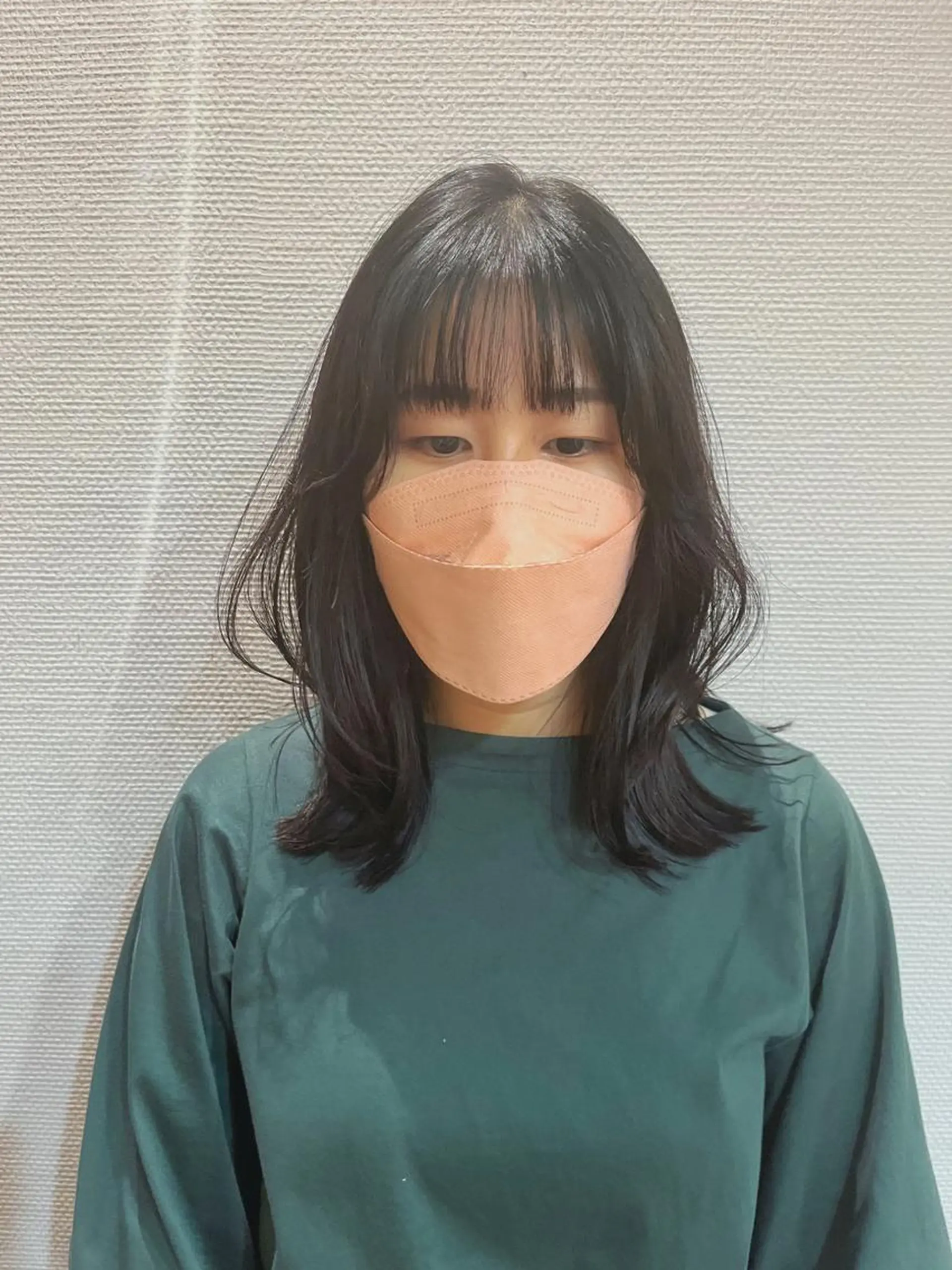 ミディアム レイヤーカット かわい りほのヘアスタイル