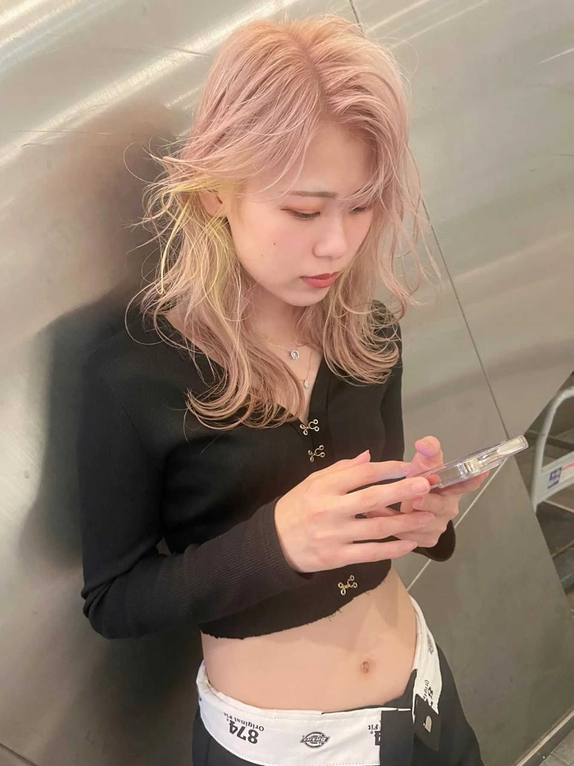 カラー イエローカラー ヘアカラー maya レイヤーカットのヘアスタイル