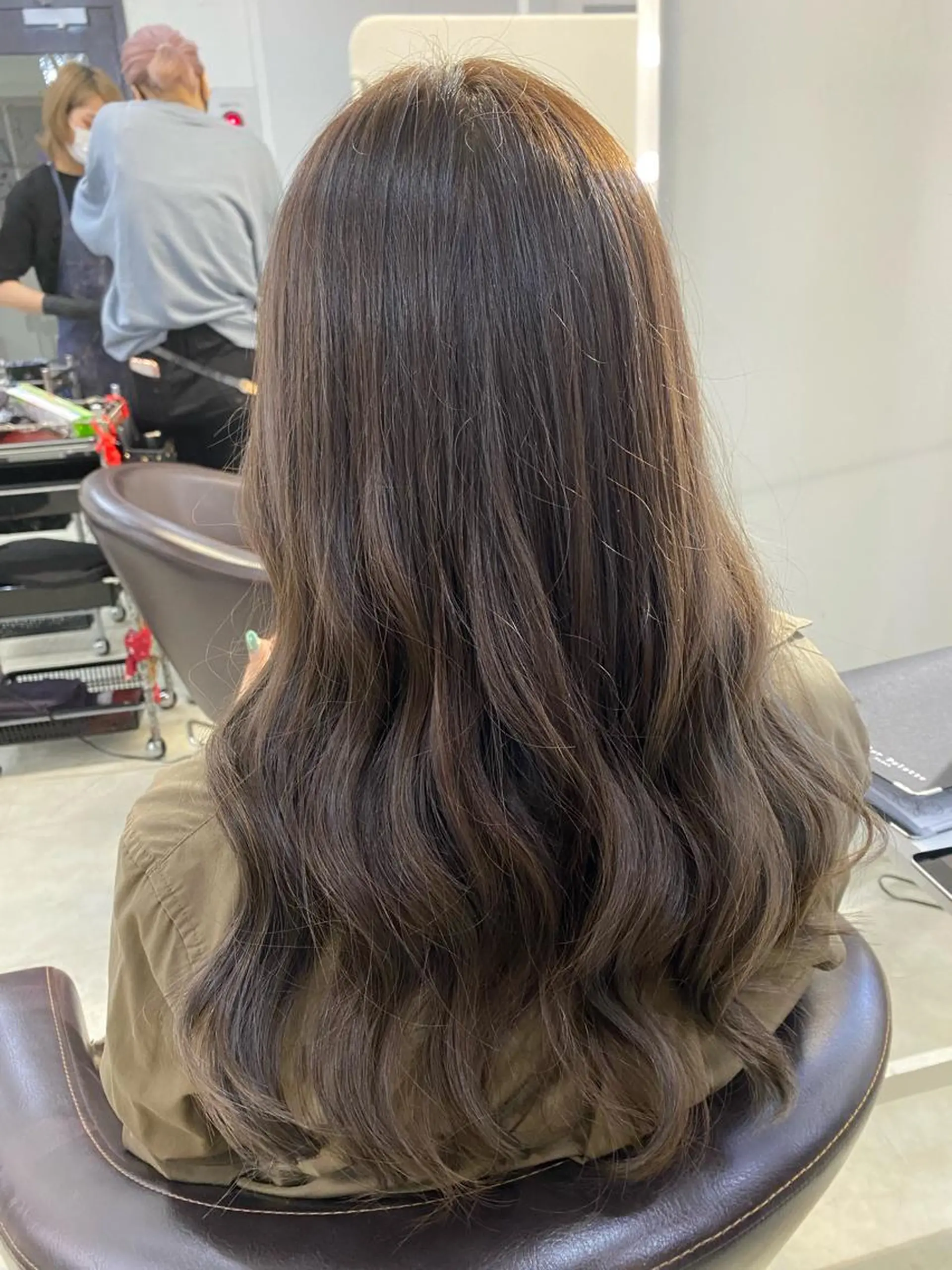 カラー アッシュ アッシュグレー アッシュグレージュ バレイヤージュ ミストバング 🫧似合わせデザイン 🫧MIKU🪼のヘアスタイル