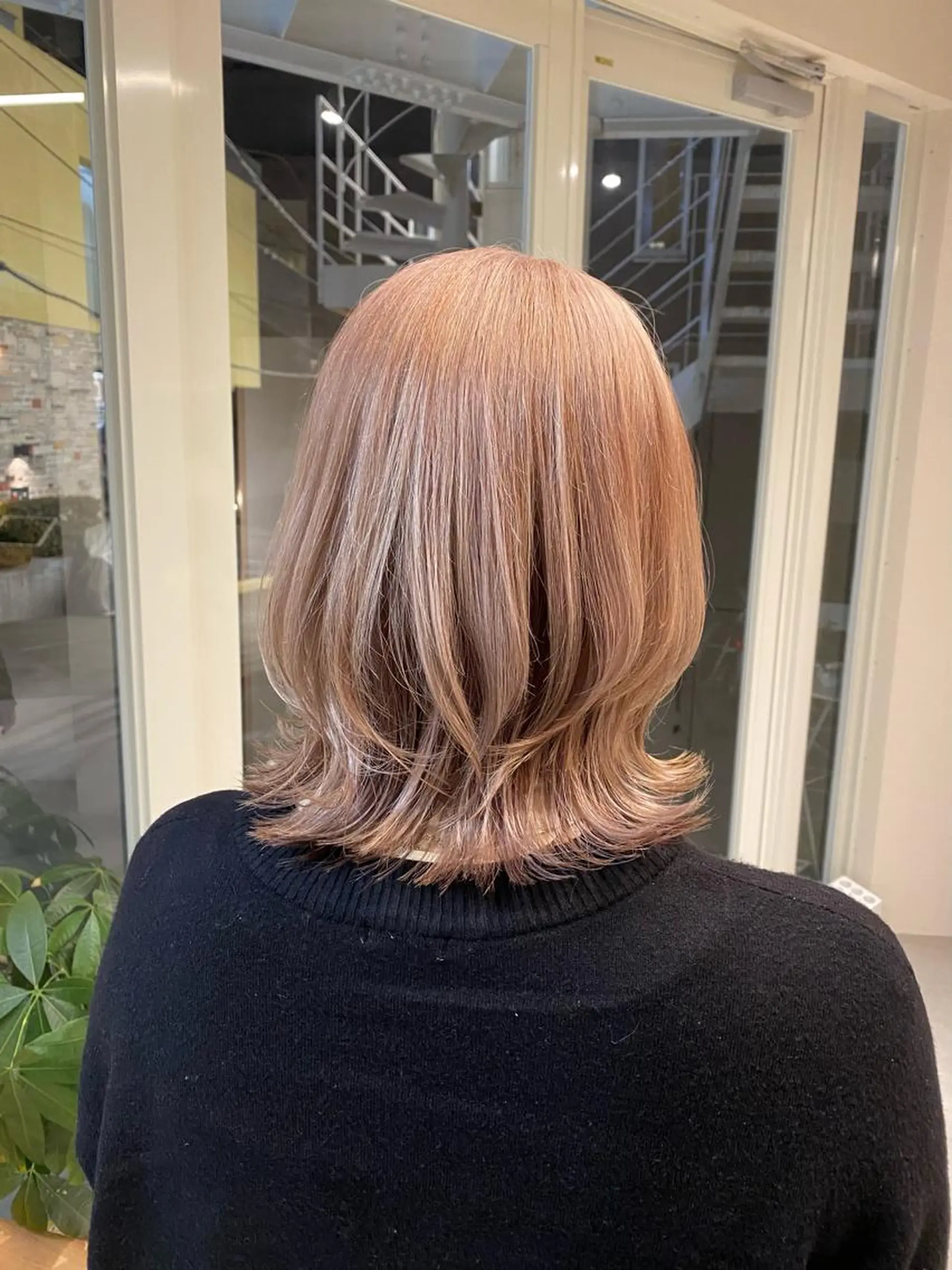 ミディアム カラー カット ヘアカラー トリートメント ハイトーン×似合わせ 🌱中川慎之介のヘアスタイル