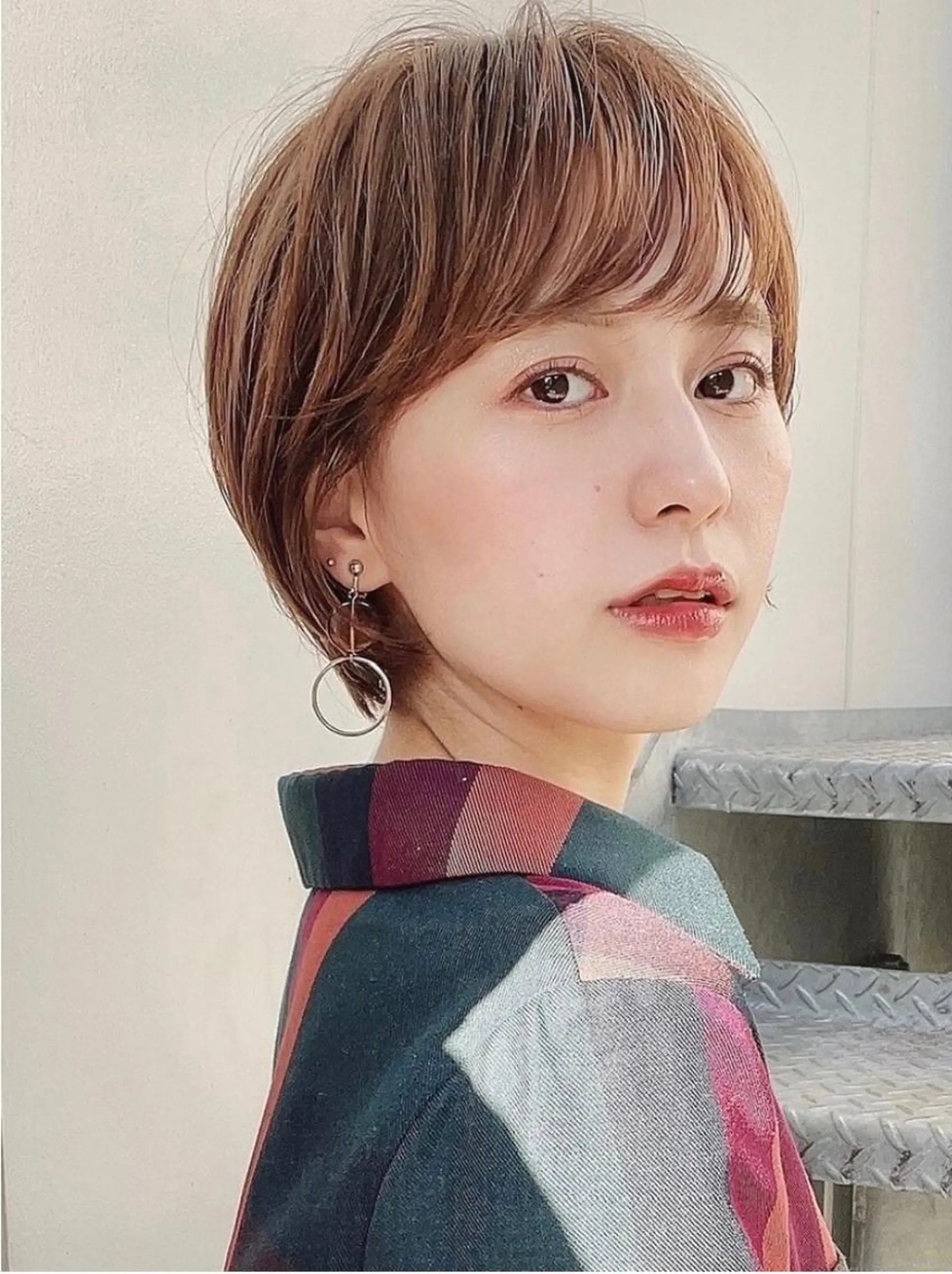 ショート カット ヘアカラー 福本 可奈子のヘアスタイル