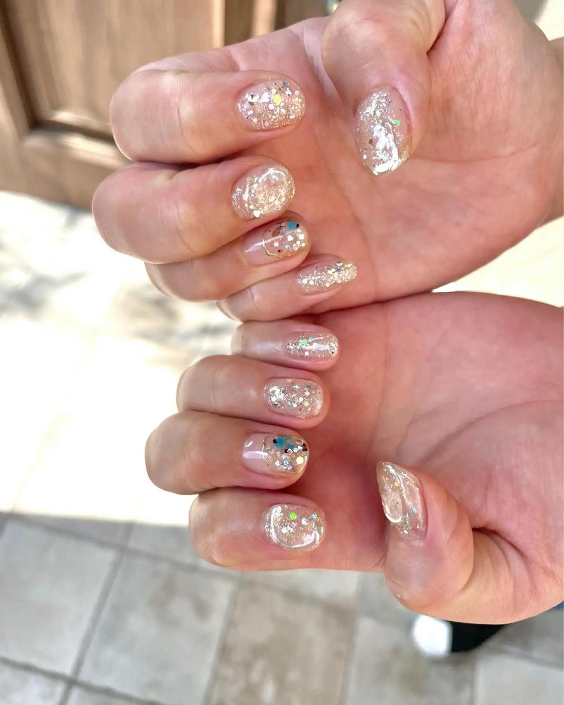 ネイル オーロラネイル クリアネイル フットネイル ジェルネイル ゴールド 甲府市徳行 🧸prunelleのネイルデザイン