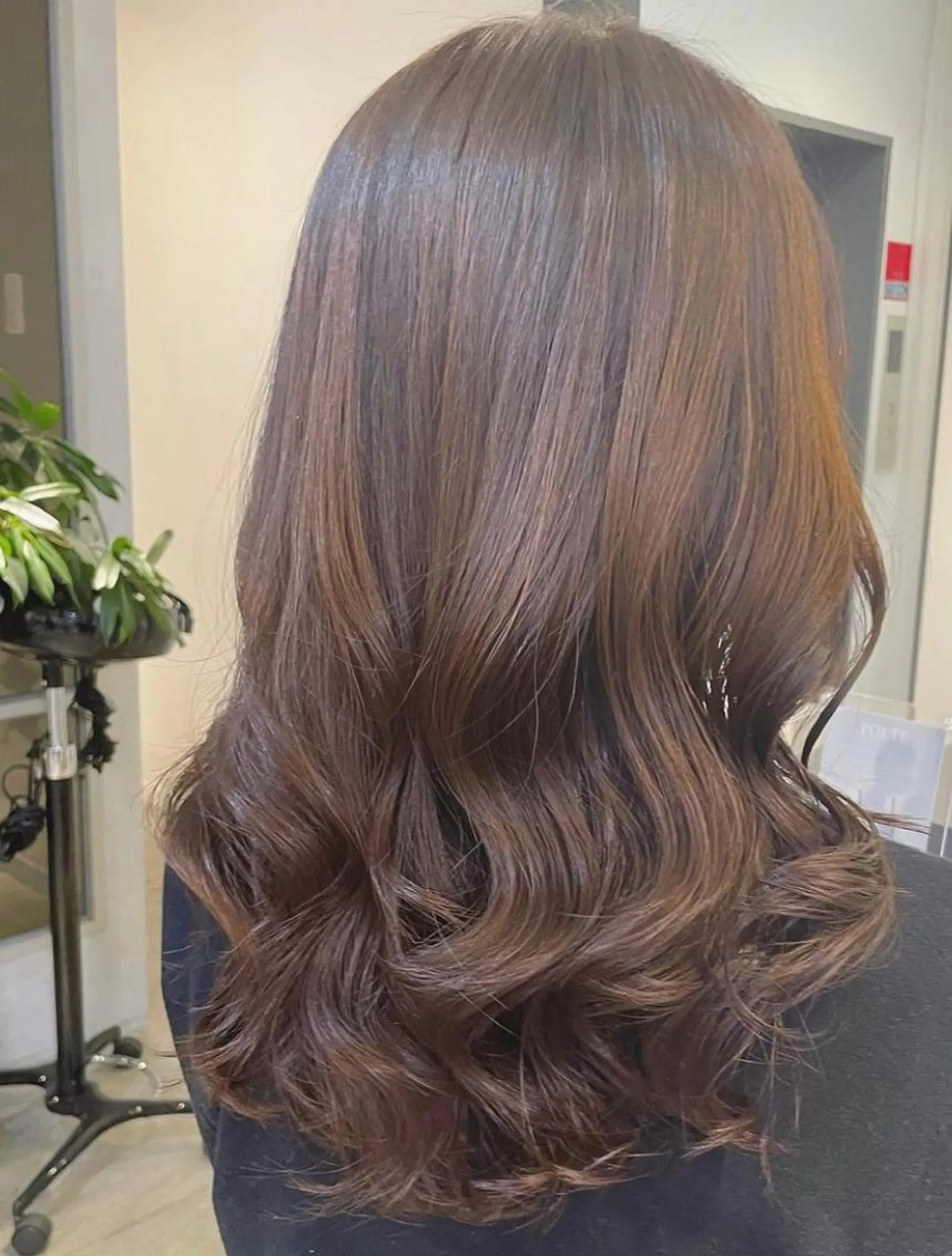 パーマ 表参道ミディアム レイヤー山岸季生のヘアスタイル
