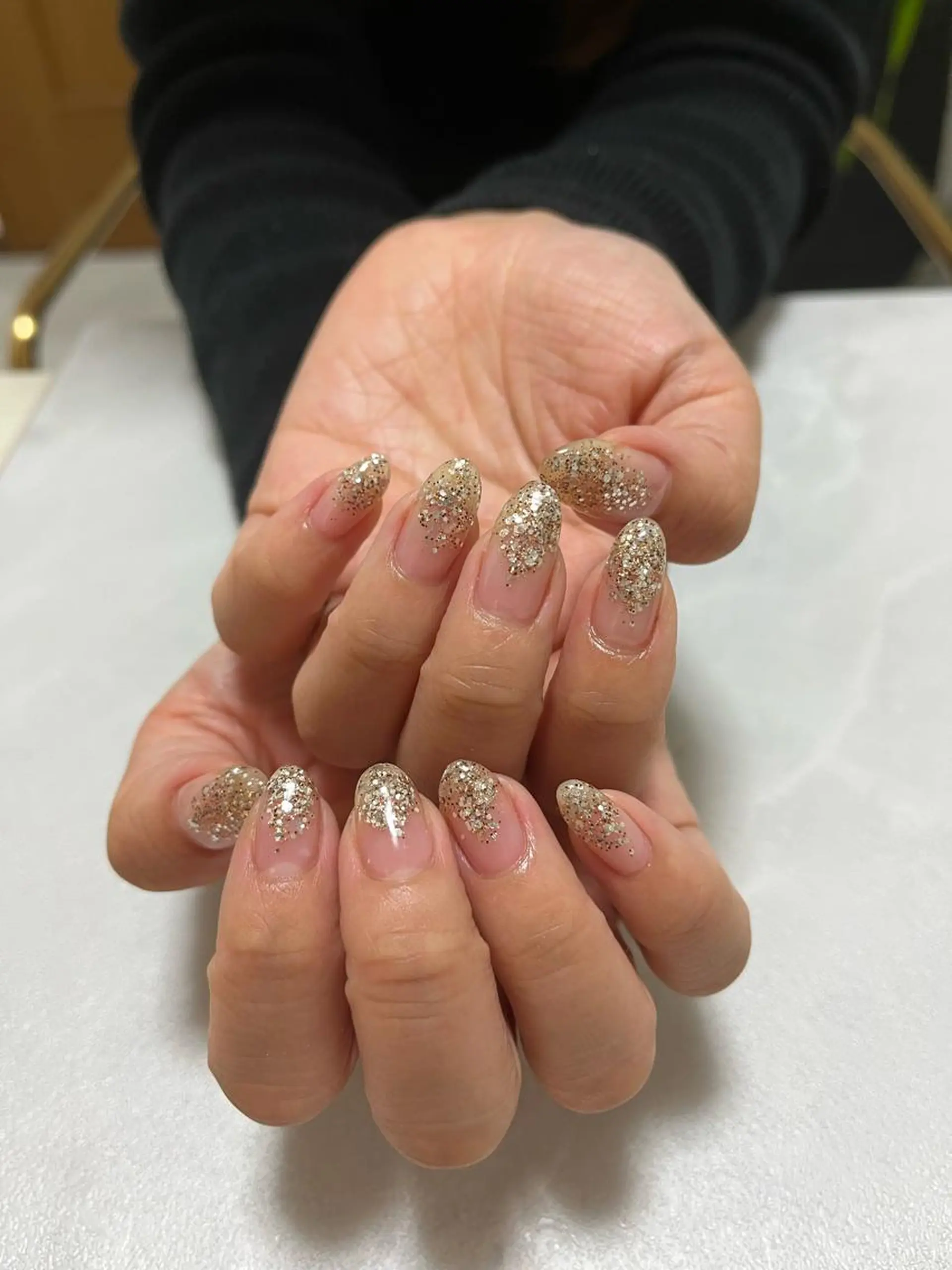 ネイル ゴールド キラキラネイル ラメ(グリッター) SAKU  nail[サクネイル]所属・SAKU nail 作島茜のネイルデザイン