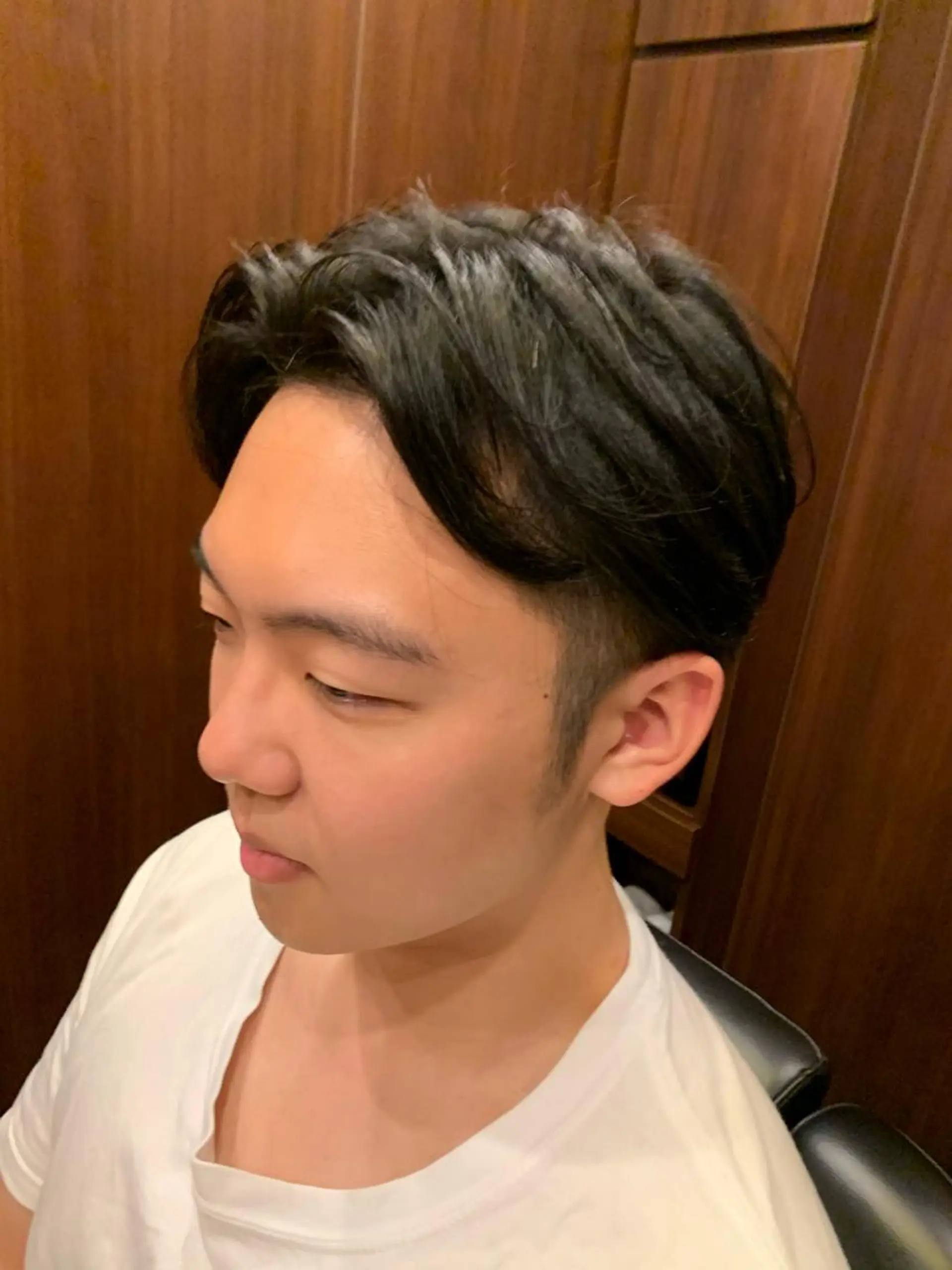 ショート メンズ センターパート ひらお あおとのヘアスタイル