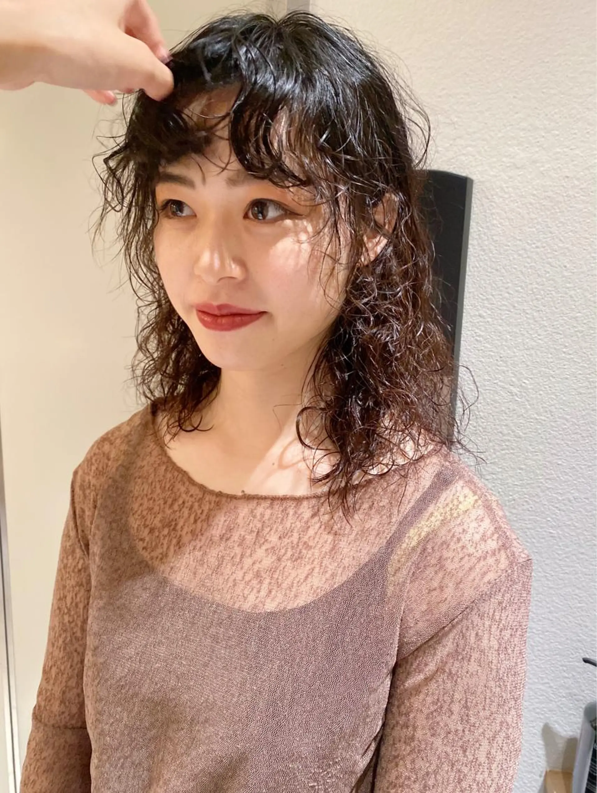 ミディアム パーマ 🍸nana/透明感 カラー/レイヤー✨のヘアスタイル