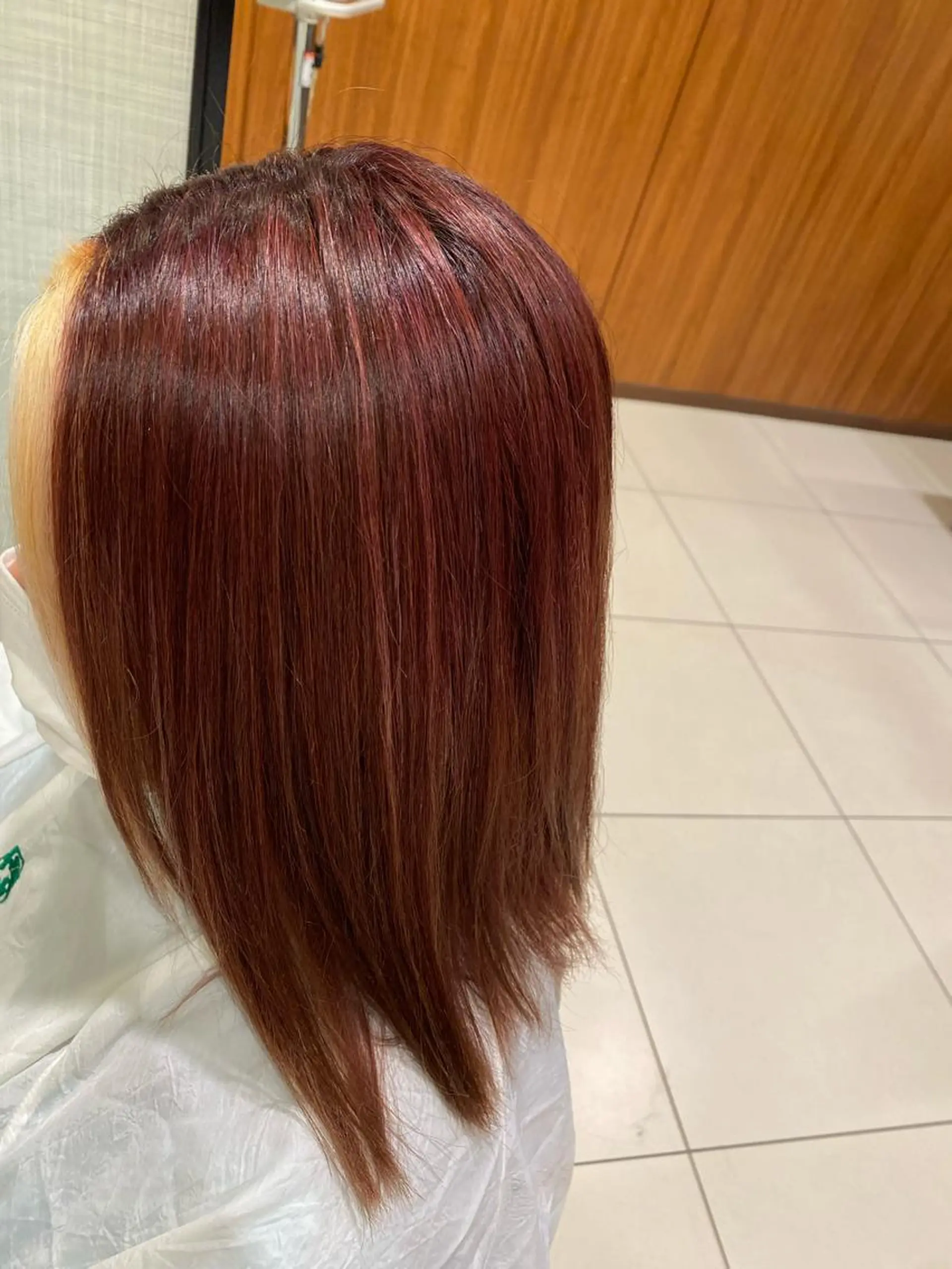 ミディアム カラー ミストバング  フェイスフレーミング ピンクカラー たき えりかのヘアスタイル