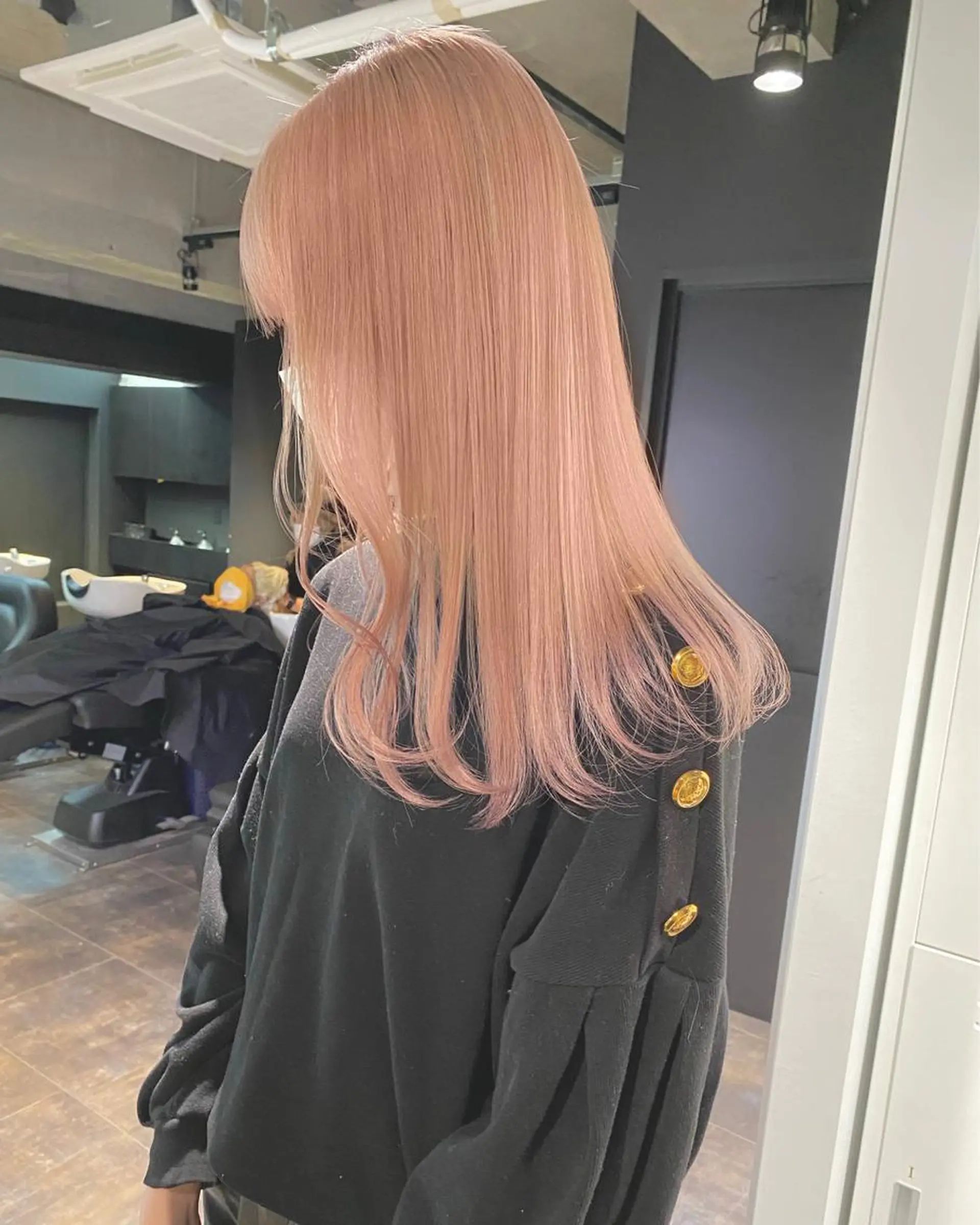 カラー 𝐚𝐨𝐢/ DAOのヘアスタイル