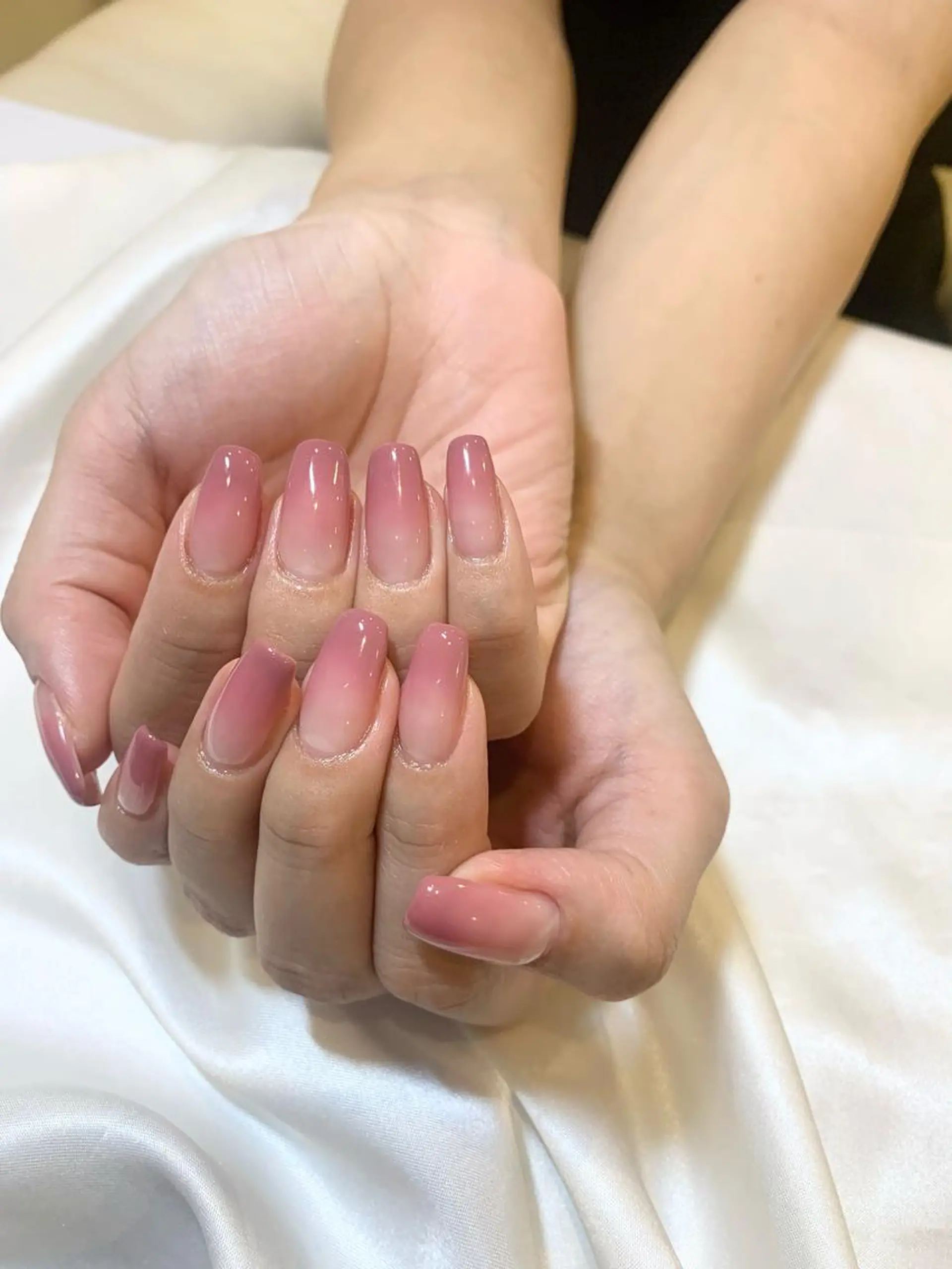 ネイル ジェルネイル グラデーション ハンドネイル ui nailのネイルデザイン