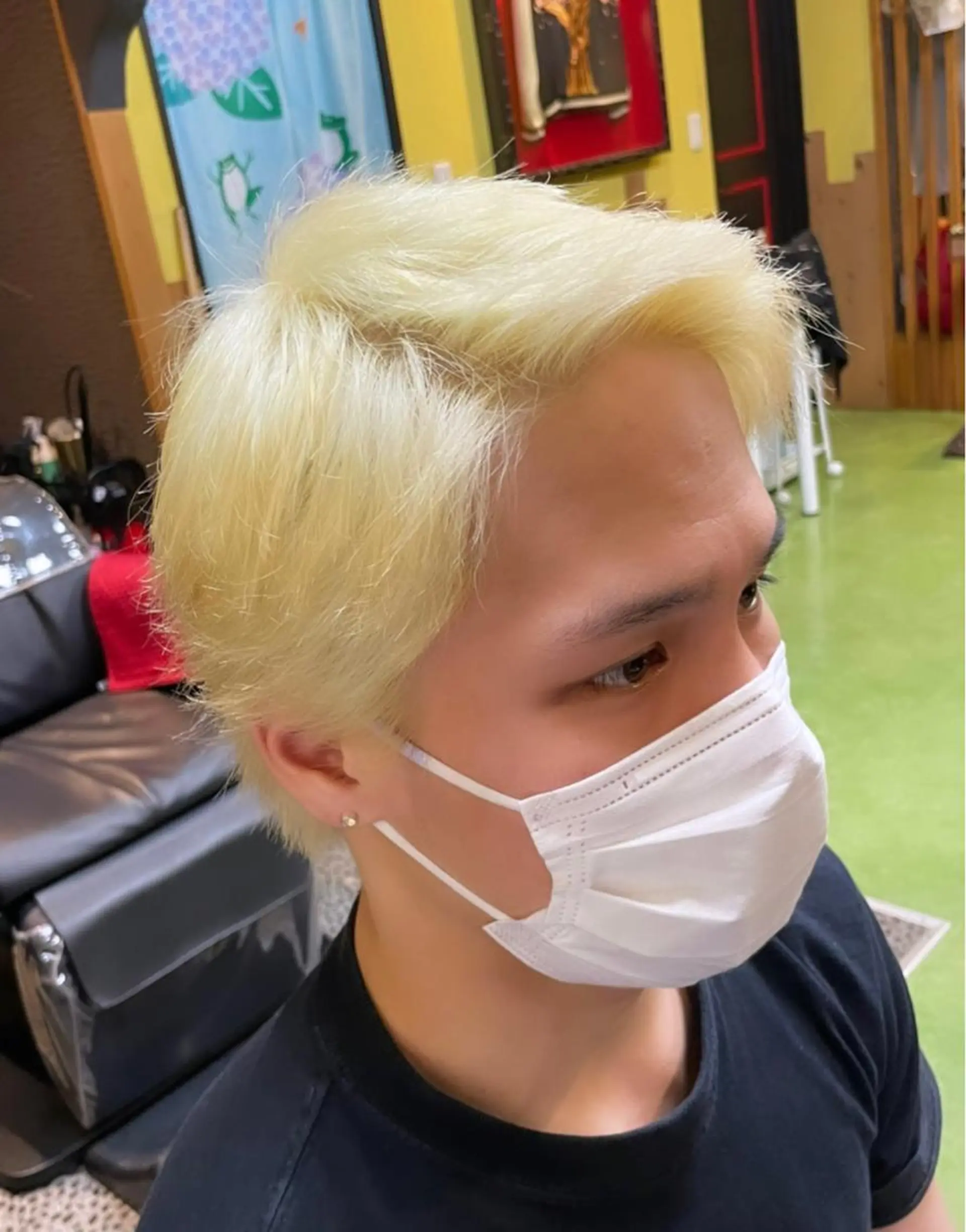 ショート カラー メンズ メンズブリーチ ブリーチ デザインカラー🏝️ 須賀汐音のヘアスタイル