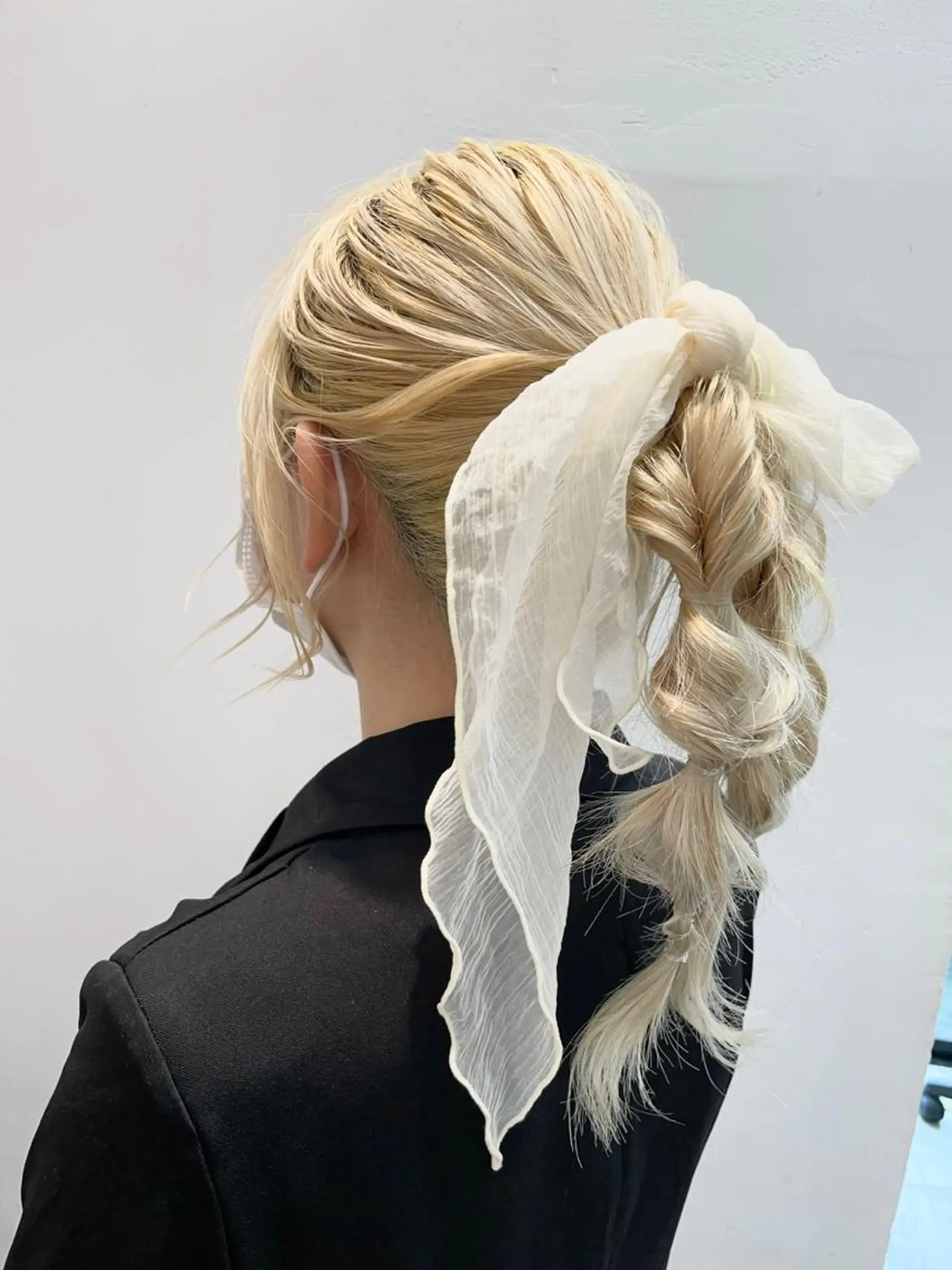 セミロング カラー ヘアアレンジ 髪質改善🫧美髪矯正 🤍Yuiのヘアスタイル