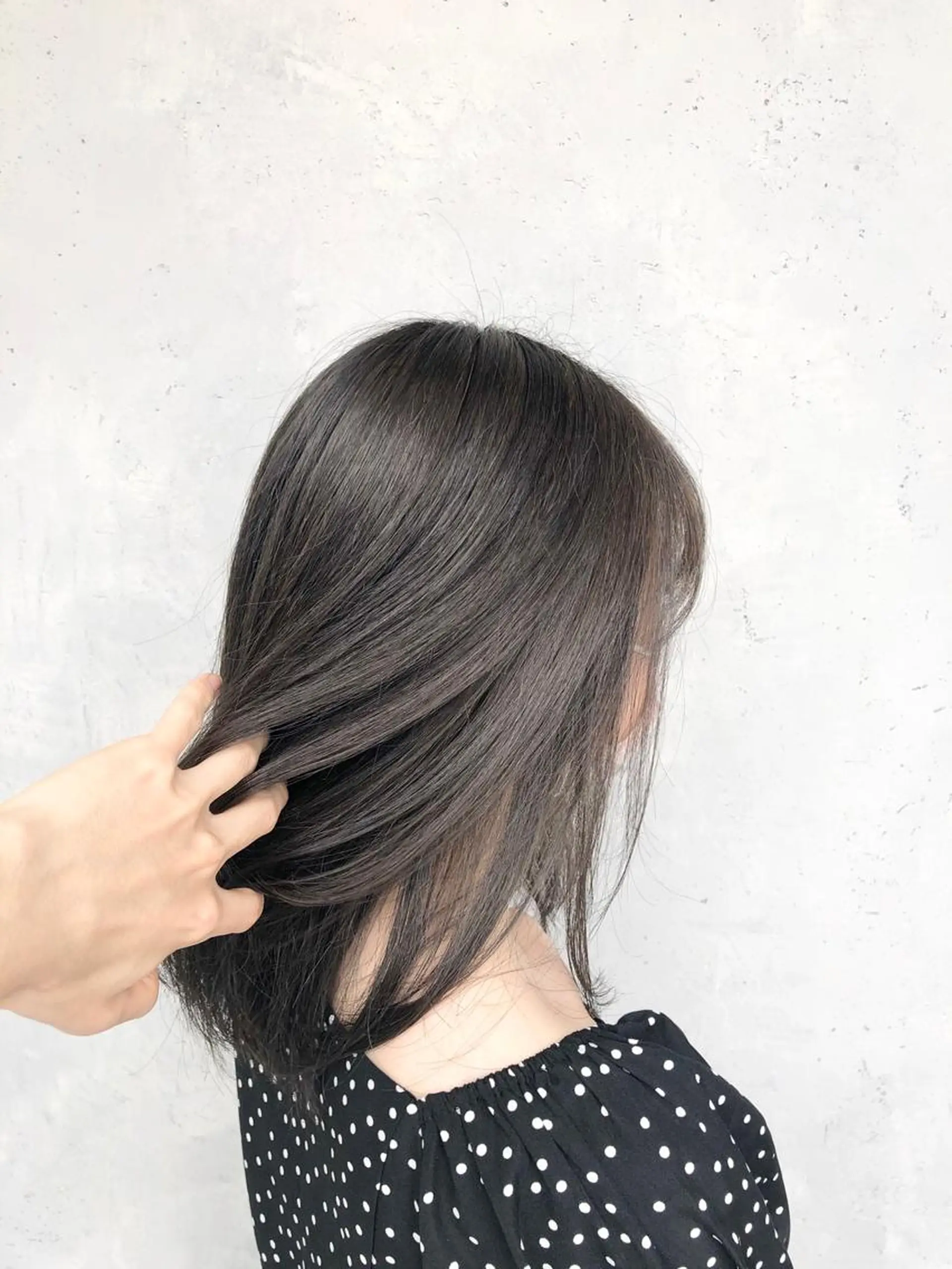 ミディアム カラー ヘアアレンジ ヘアカラー トリートメント ｲﾝﾅｰｶﾗｰ屋さん 🫧伊藤拓実のヘアスタイル