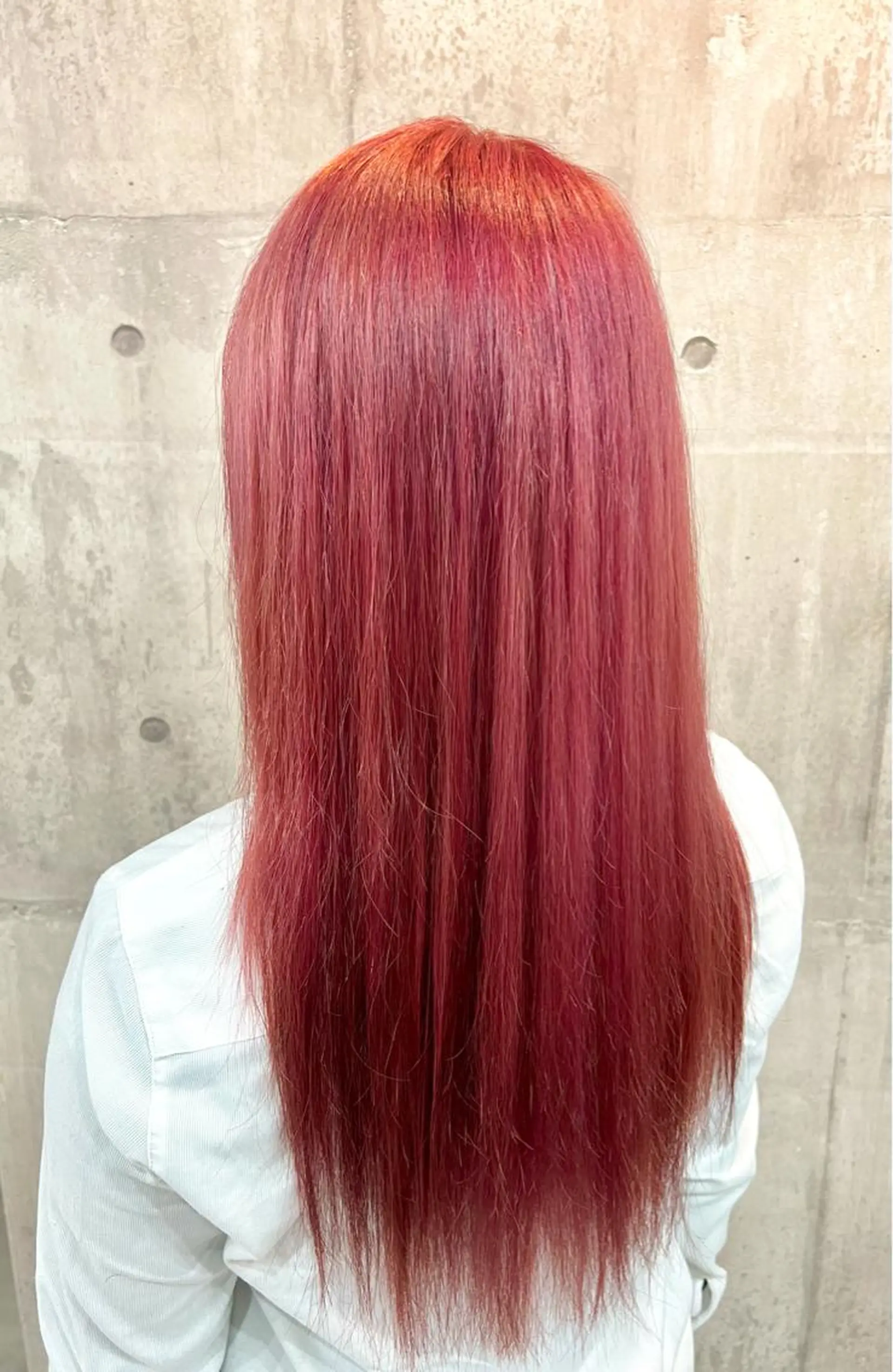 ロング カラー ブリーチ ケアブリーチ ピンクカラー 韓国レイヤー/縮毛 透明感カラー興津史弥のヘアスタイル