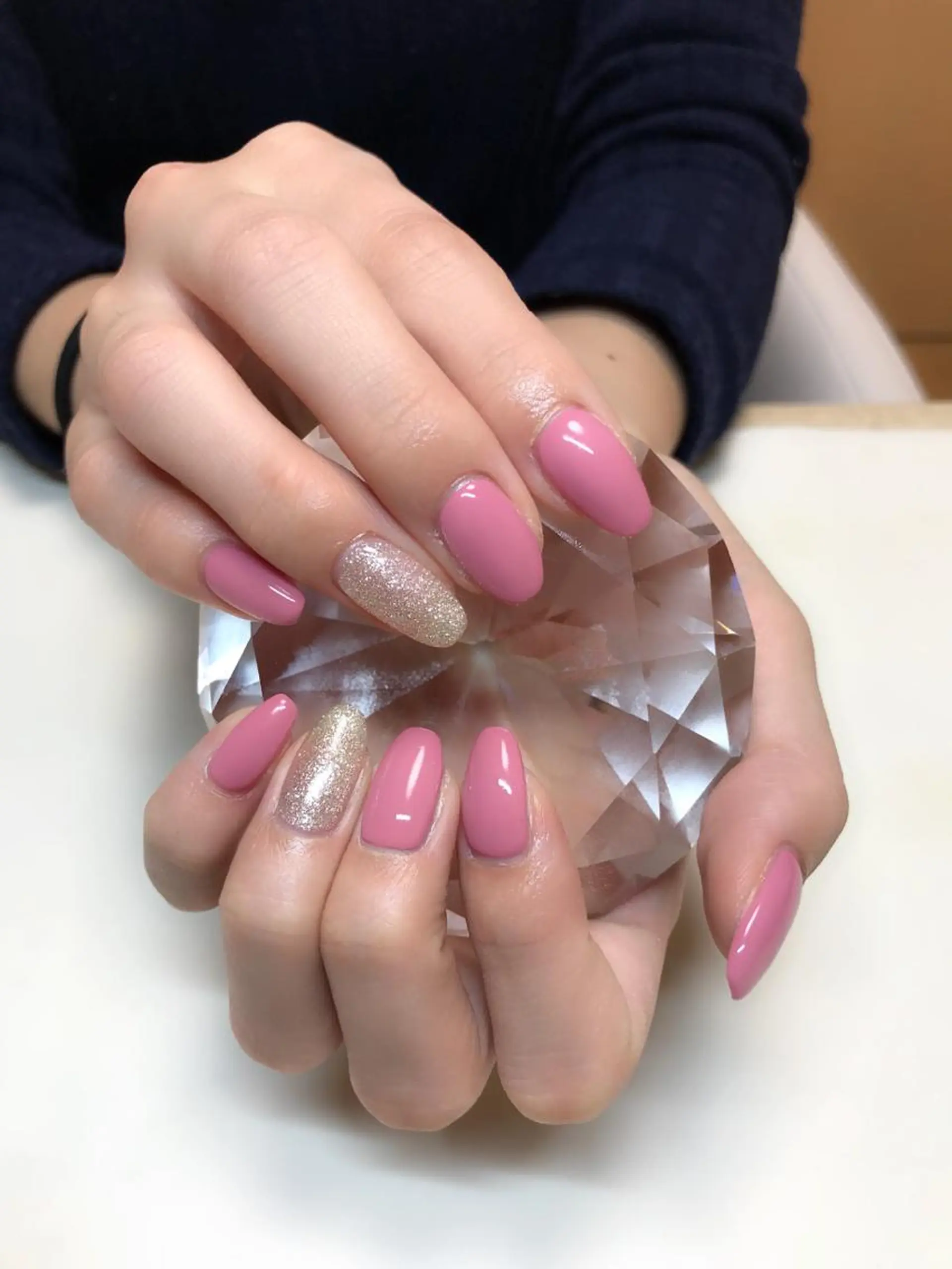 ネイル ラメ(グリッター) ワンカラーネイル ピンク シンプルネイル 春ネイル 'mm所属・'mm  (ミリ) ＭＡＮＡＭＩのネイルデザイン