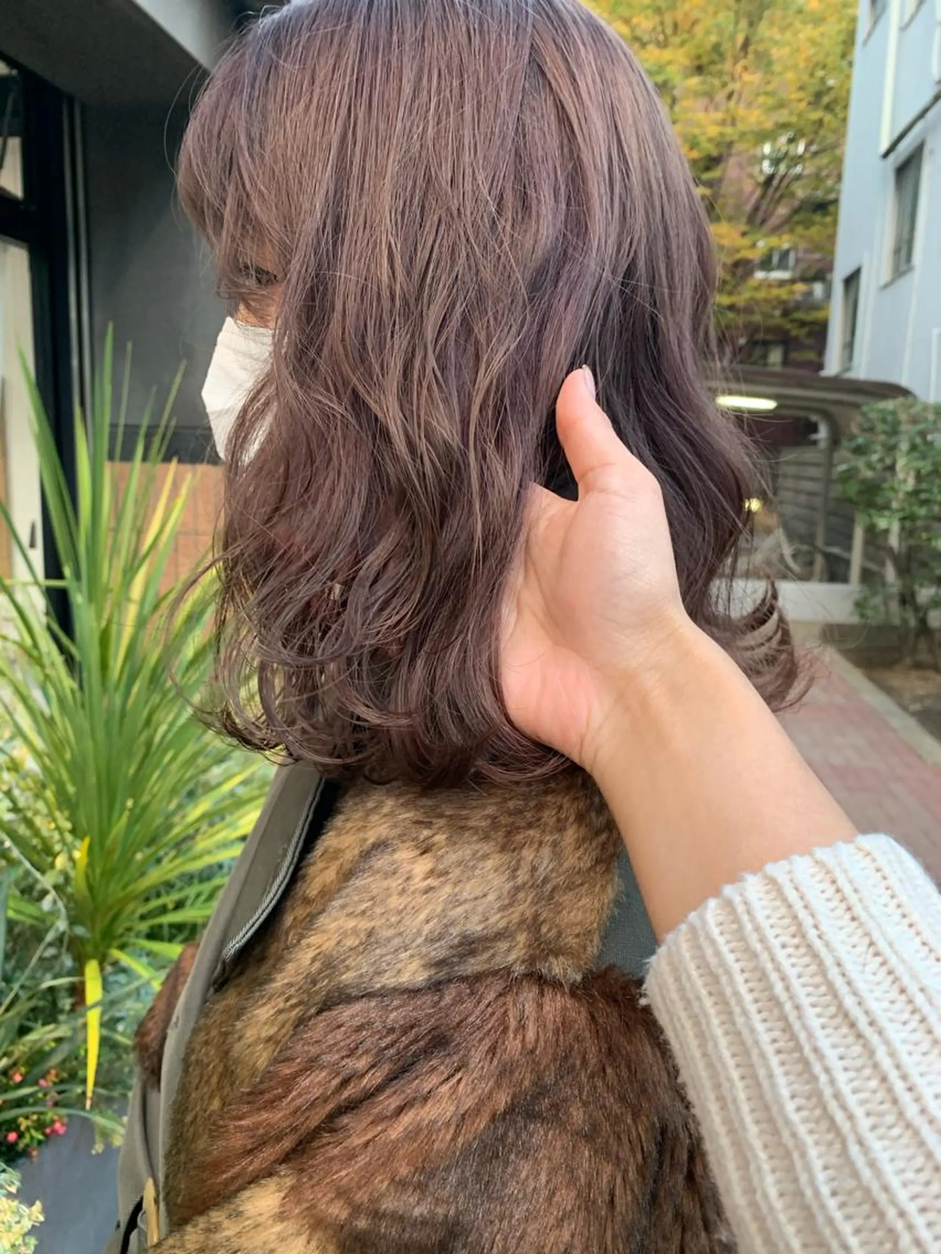 ミディアム カラー カット ヘアカラー トリートメント salowin梅田所属・レイヤー/顔周り /AKARIのヘアスタイル