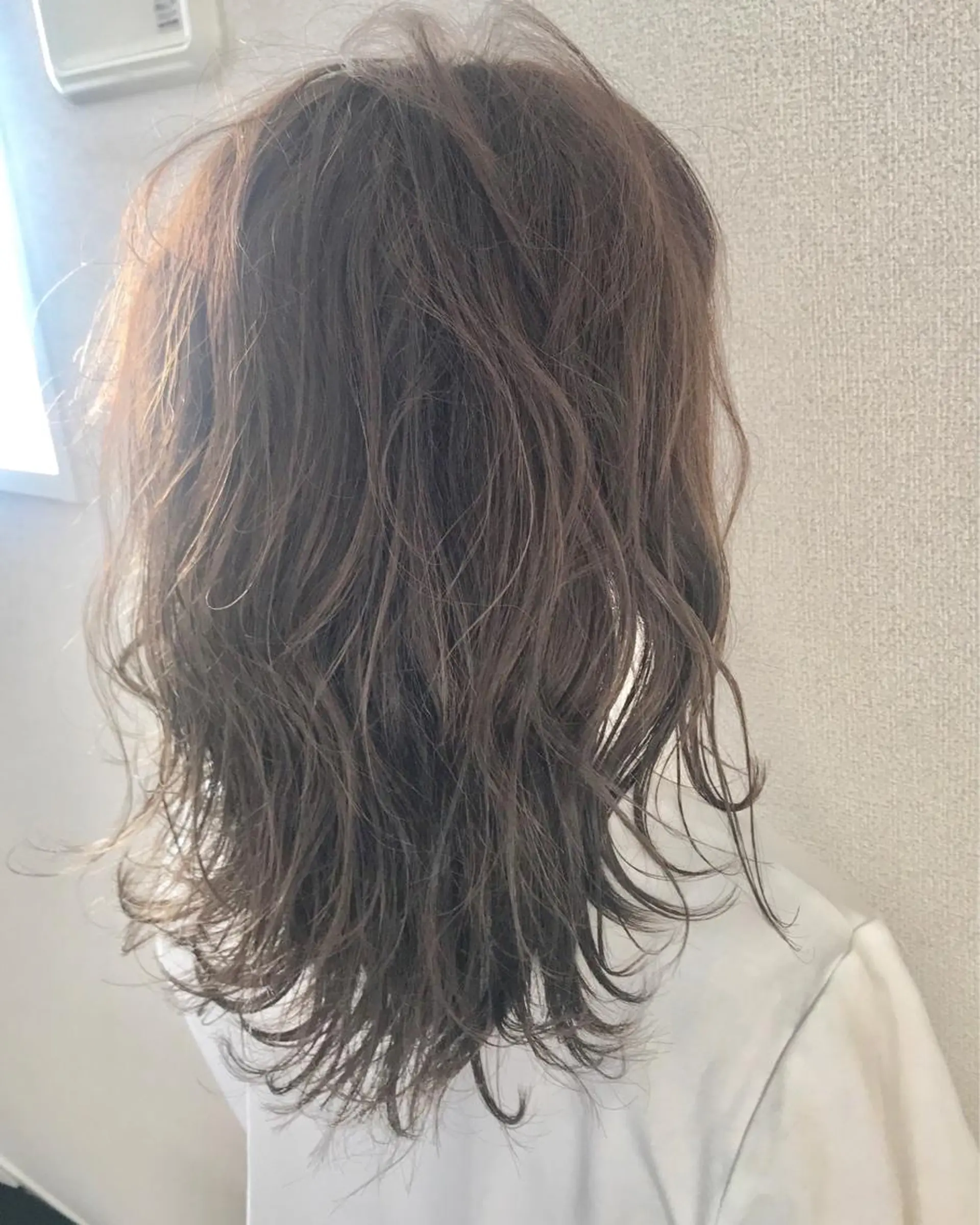 セミロング カット パーマ 箕浦 詢平のヘアスタイル