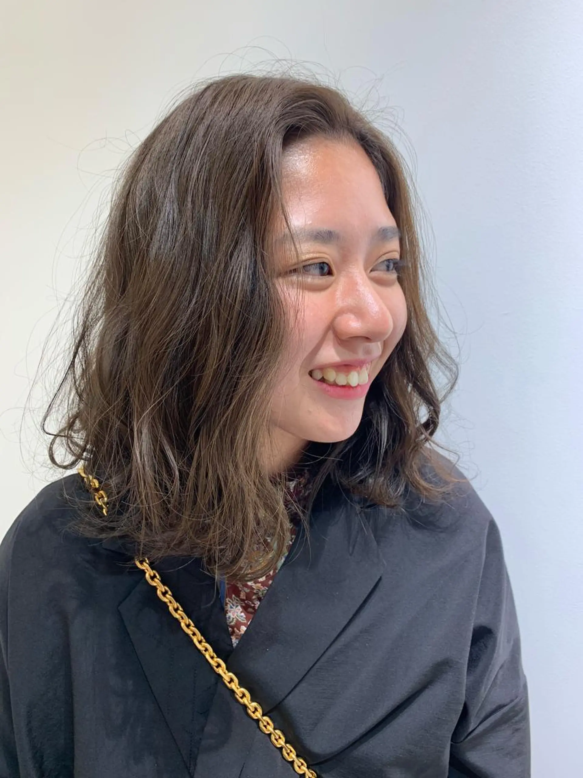 ミディアム 🧨ブリーチー×ボブ レイヤー💎じゅえるのヘアスタイル