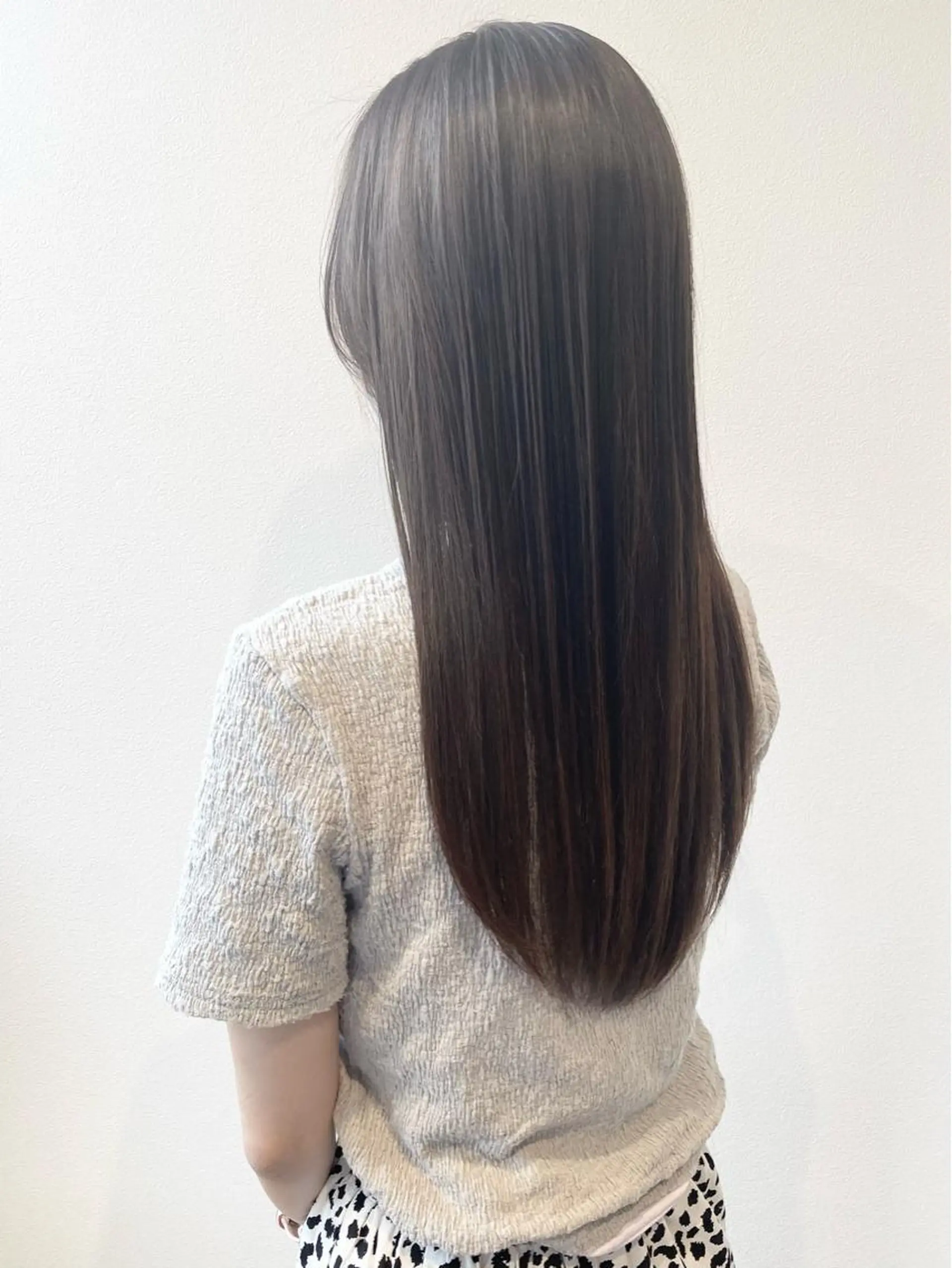 ロング カット ヘアカラー トリートメント MYRTLE TSUNODAのヘアスタイル