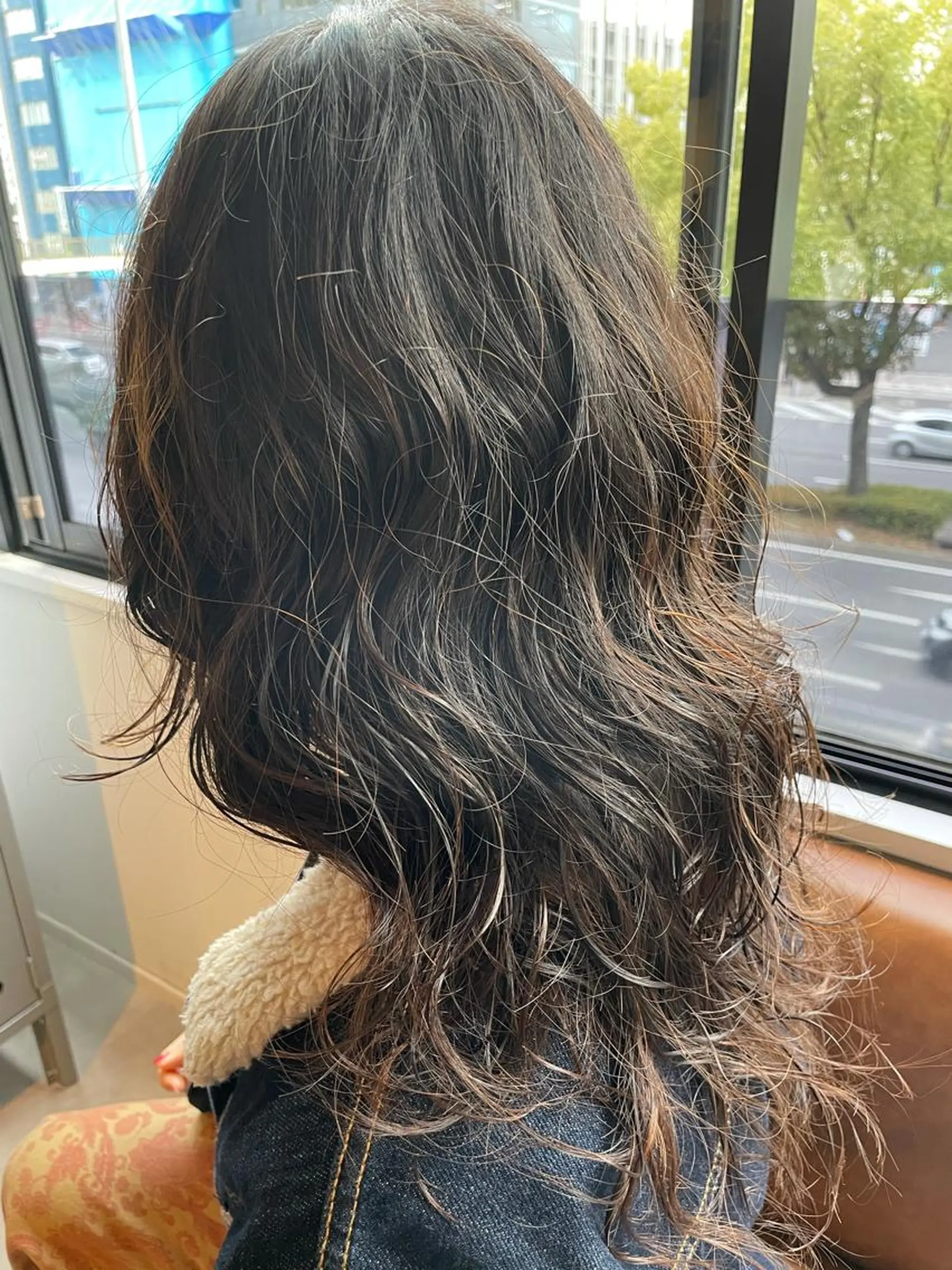 ロング パーマ qulim【クリム】 /ハイトーン/海音のヘアスタイル