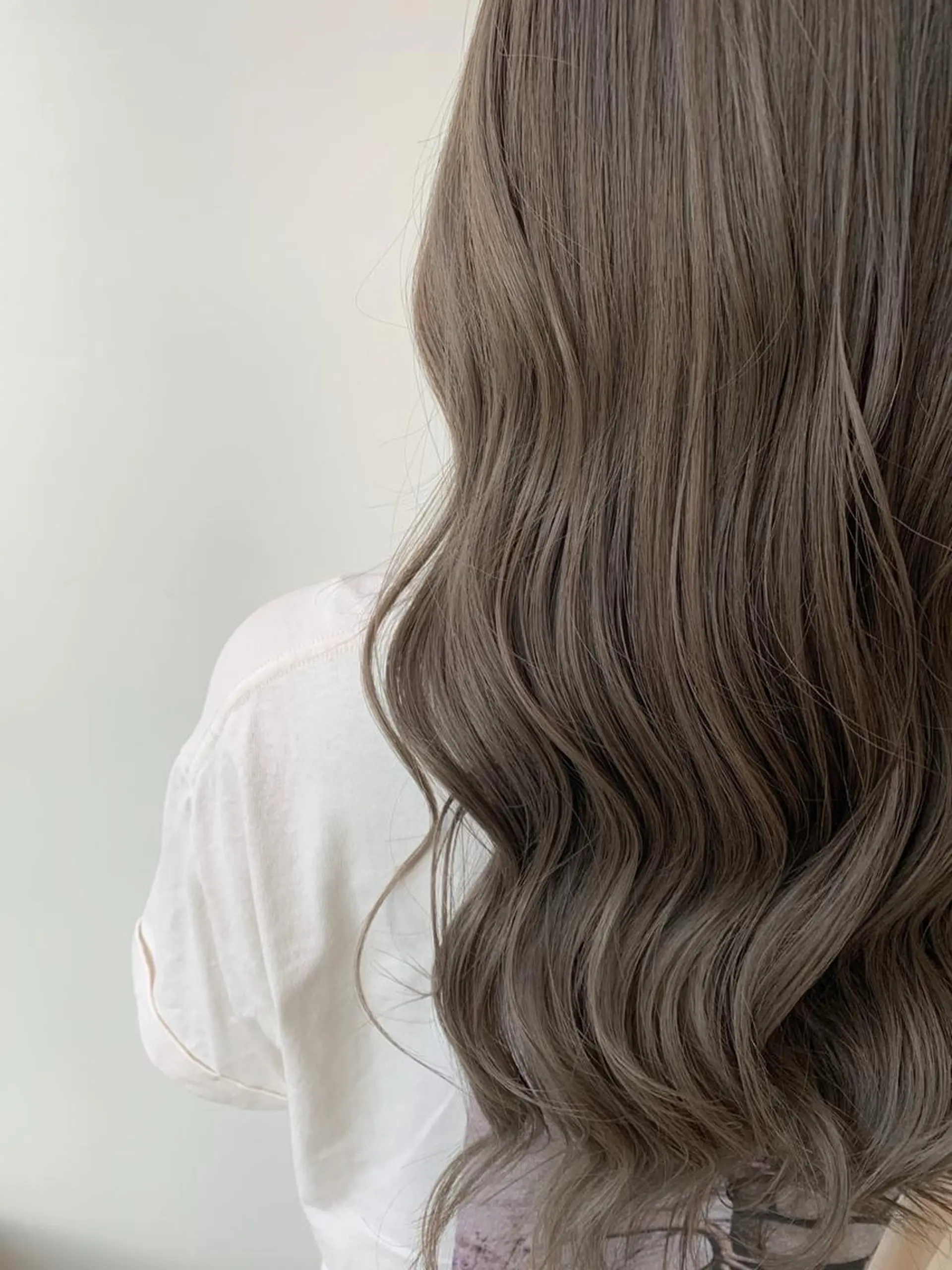 ロング カラー 切りっぱなしボブ ブリーチ ケアブリーチ ケアカラー 透明感カラー 🫧髪質改善🫧 神田紗来のヘアスタイル