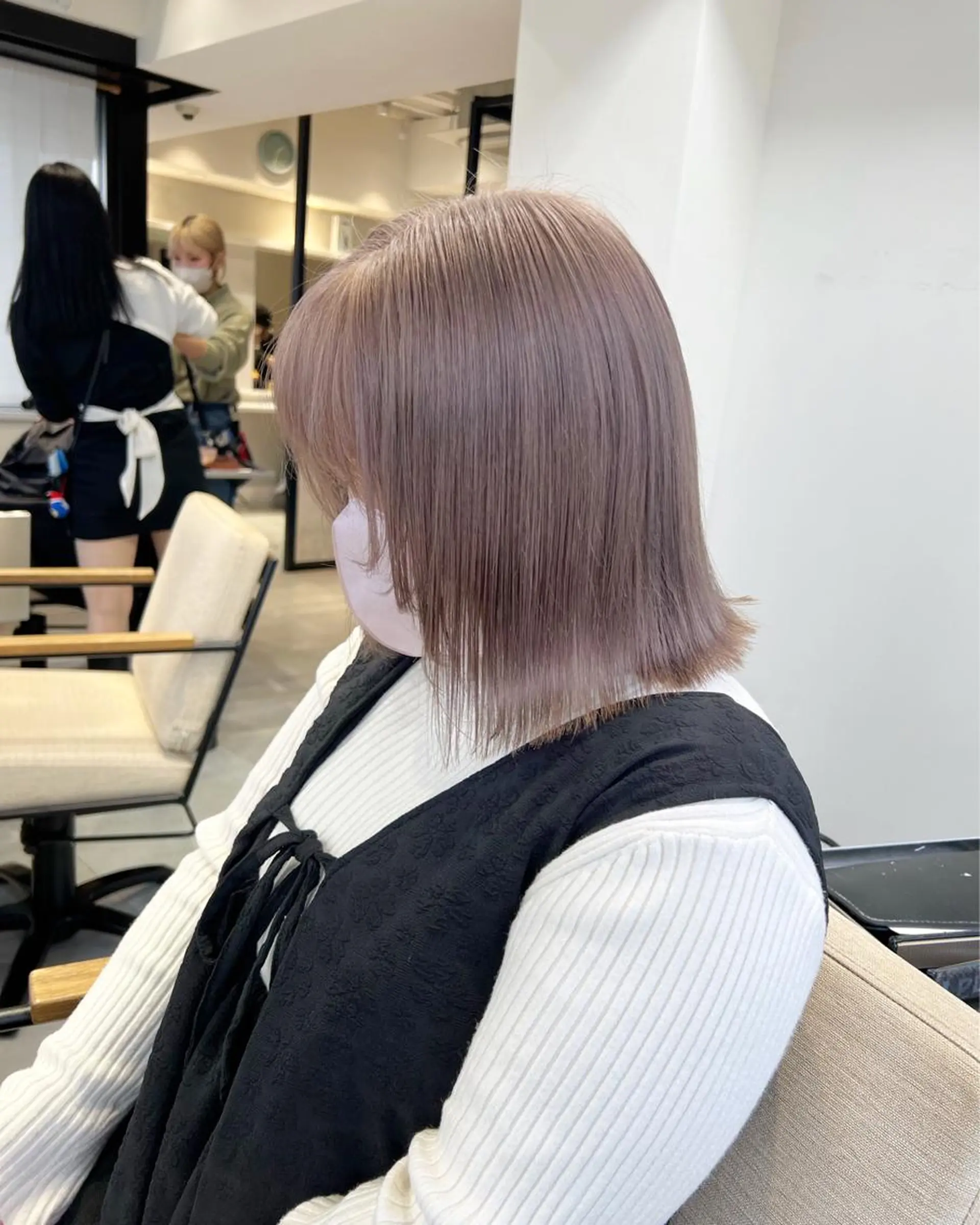 ミディアム デザイン🥇複雑履歴 ハイトーン特化のヘアスタイル