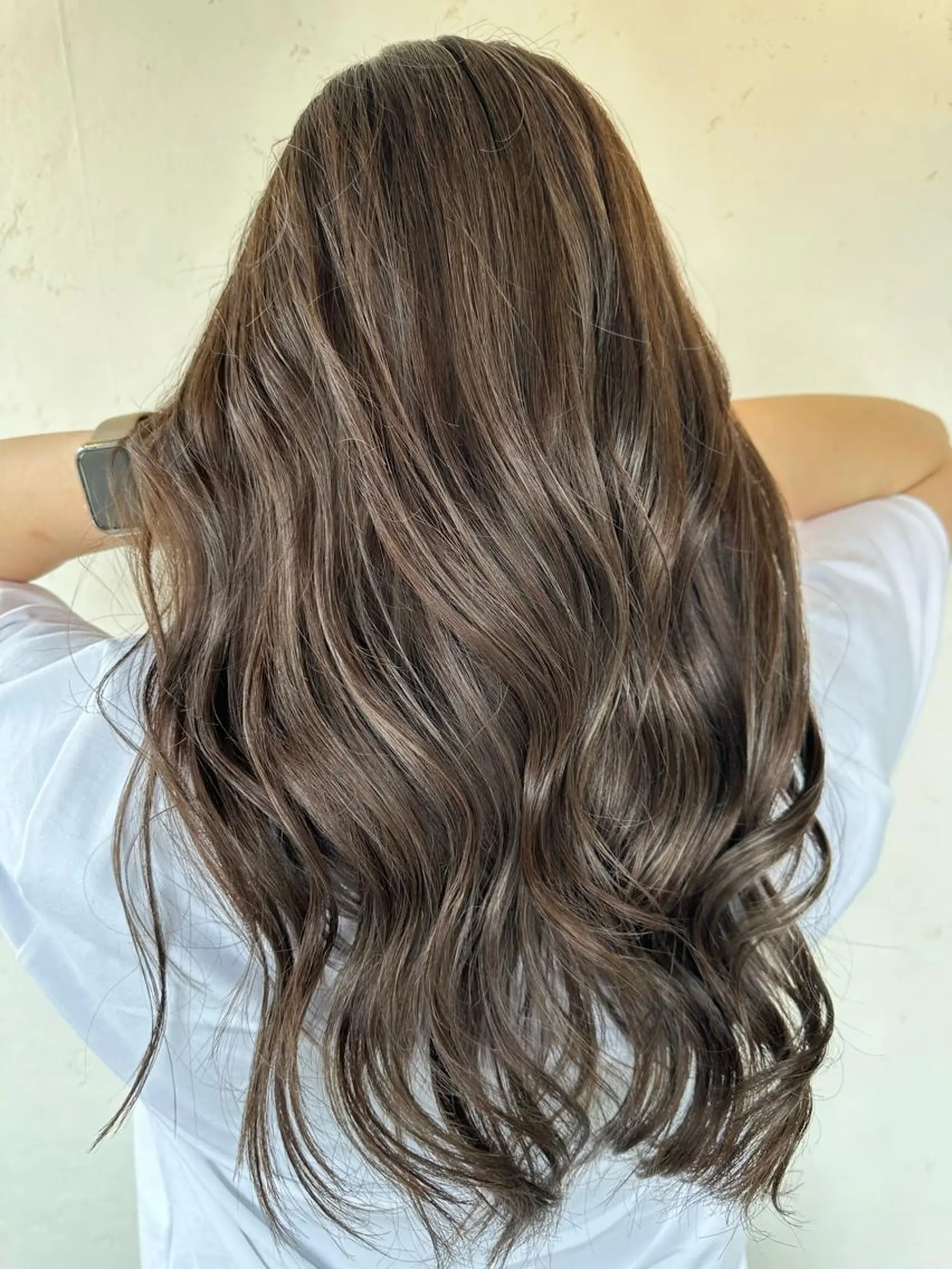 ロング カラー ハイライトカラー ハイライト うる艶カラー美容師 ayumiのヘアスタイル