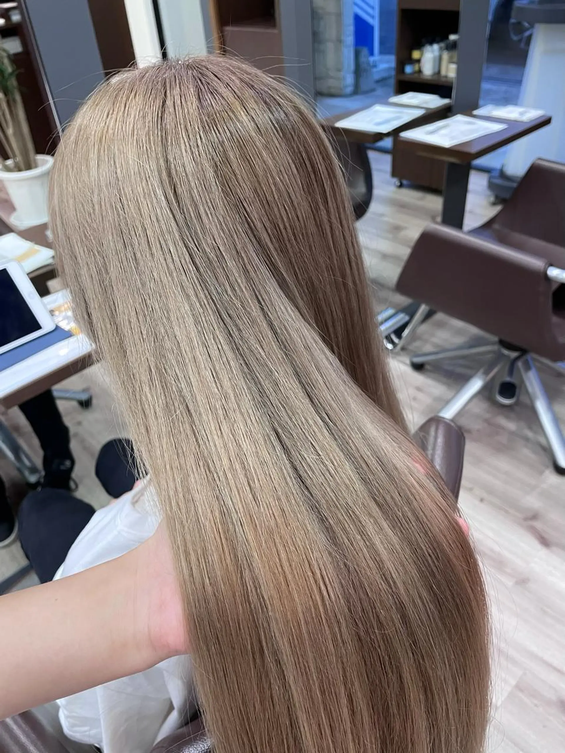 ロング カラー ブリーチ ケアブリーチ トリートメント たなか りなのヘアスタイル