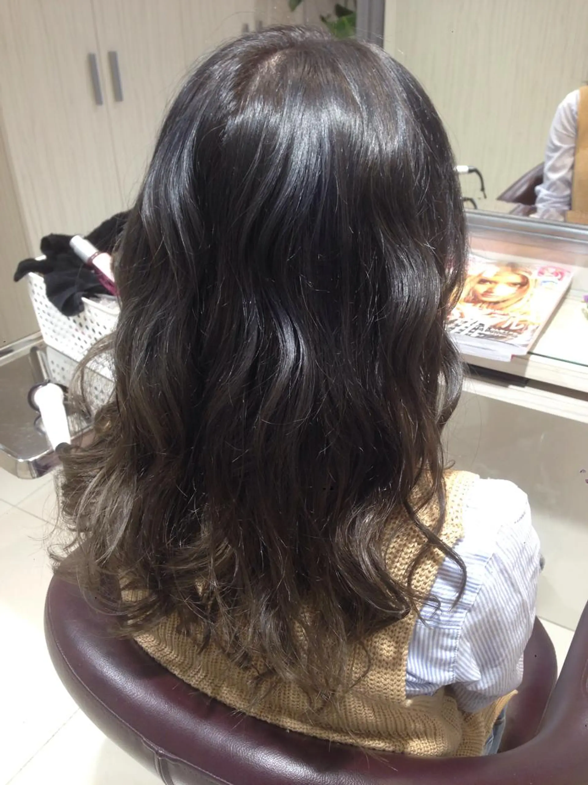 ロング カラー グラデーションカラー グレージュ ✨艶髪✨透明感✨ 山内大樹のヘアスタイル