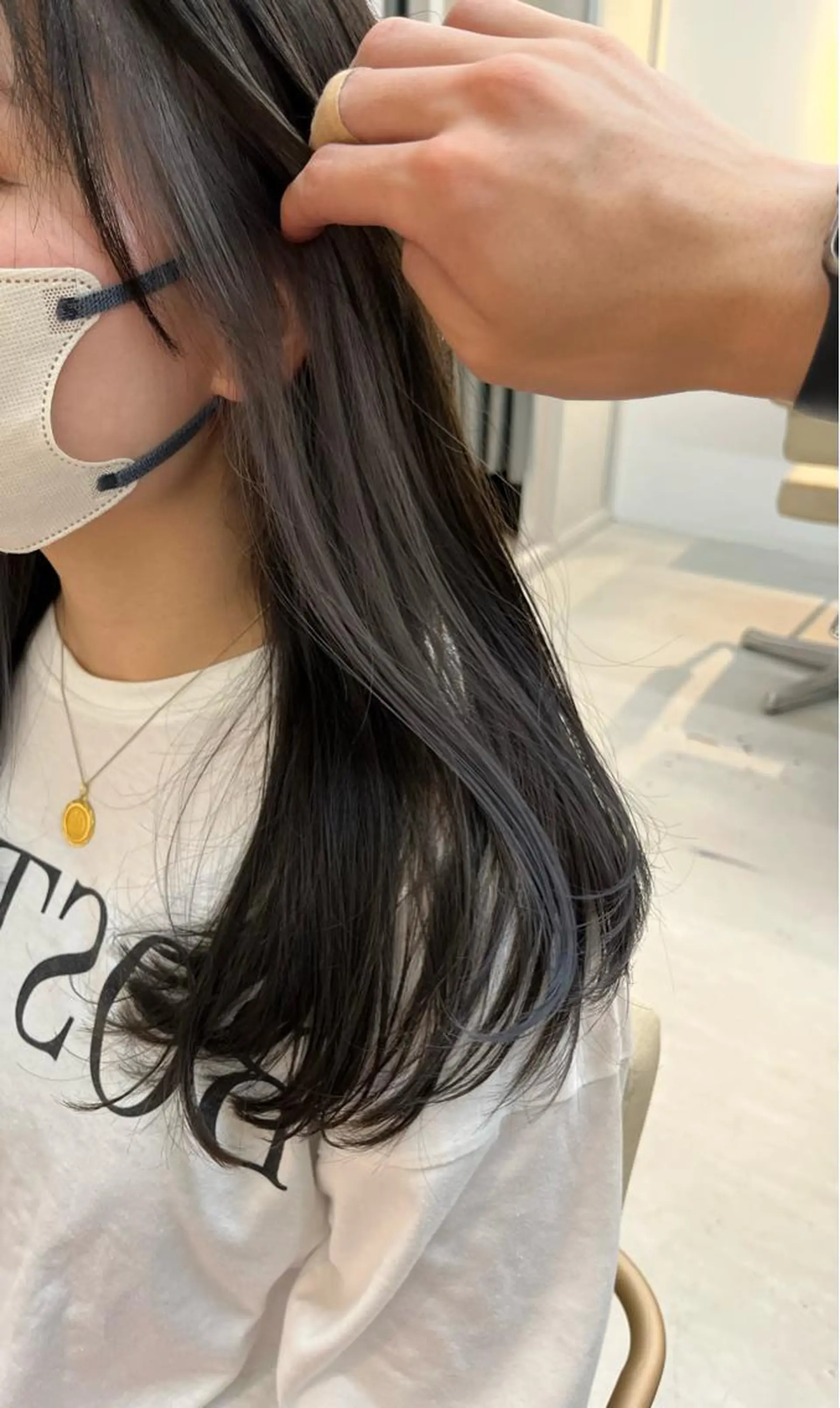 セミロング 透明感カラー/艶髪/ 高城潤也のヘアスタイル