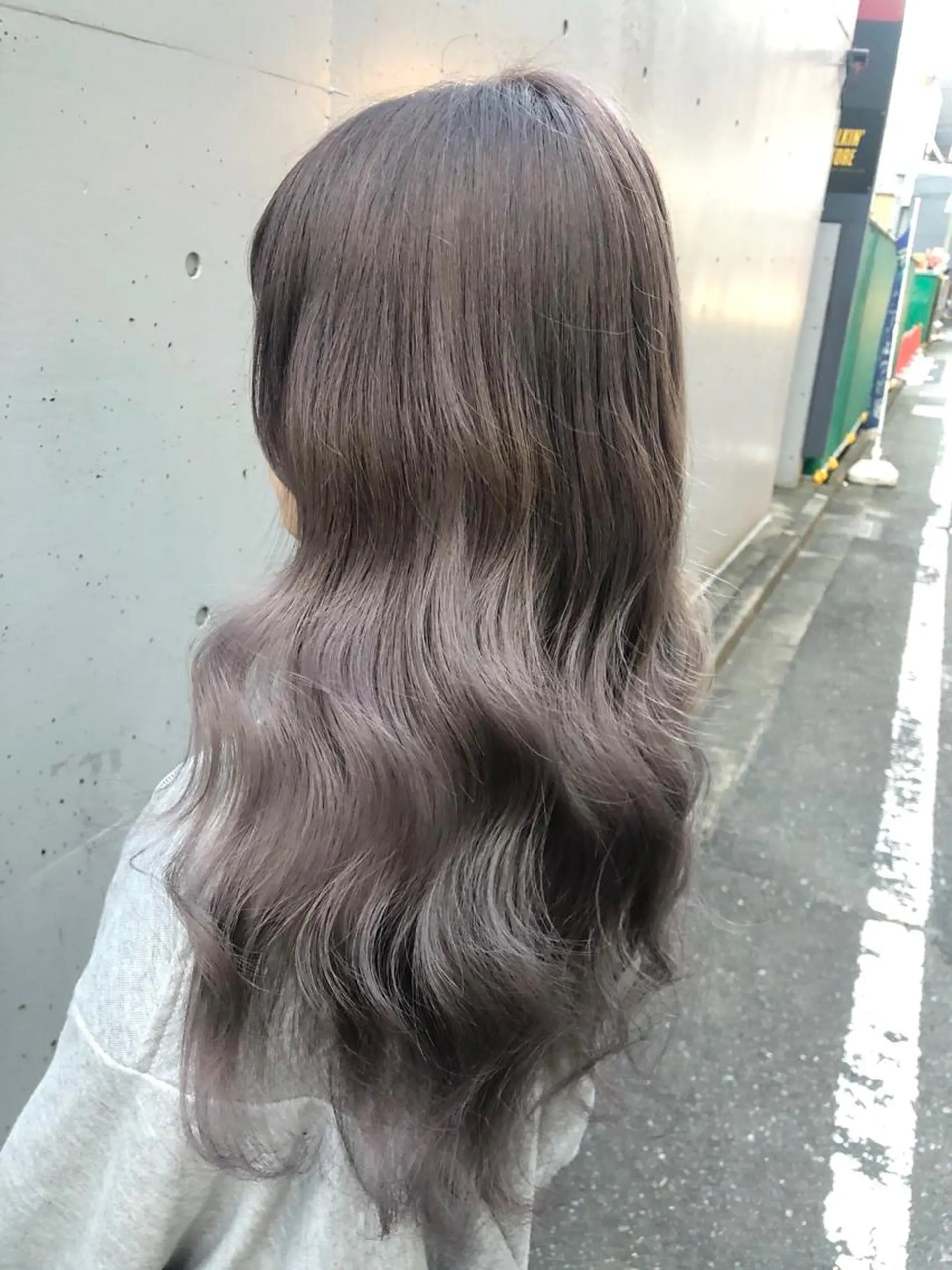 ロング カラー シールエクステ バレイヤージュ ダブルカラー グラデーションカラー ハイライトカラー 🧡艶髪ちゅるん髪 🫧🧡YUKI❄️のヘアスタイル