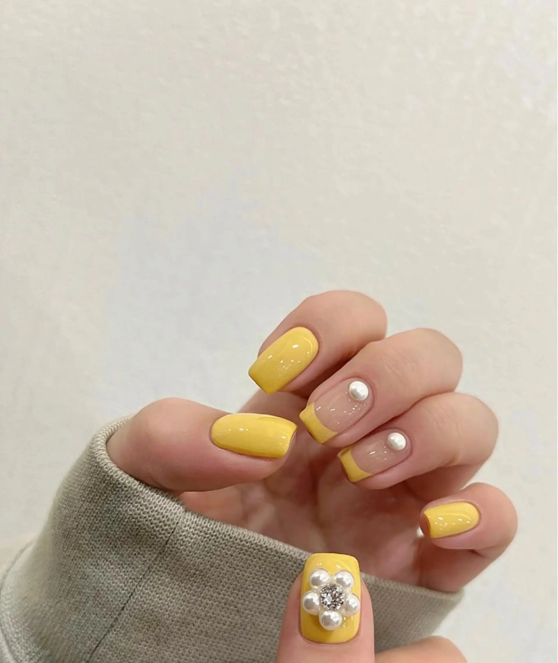 ネイル 宮澤 ミナのネイルデザイン