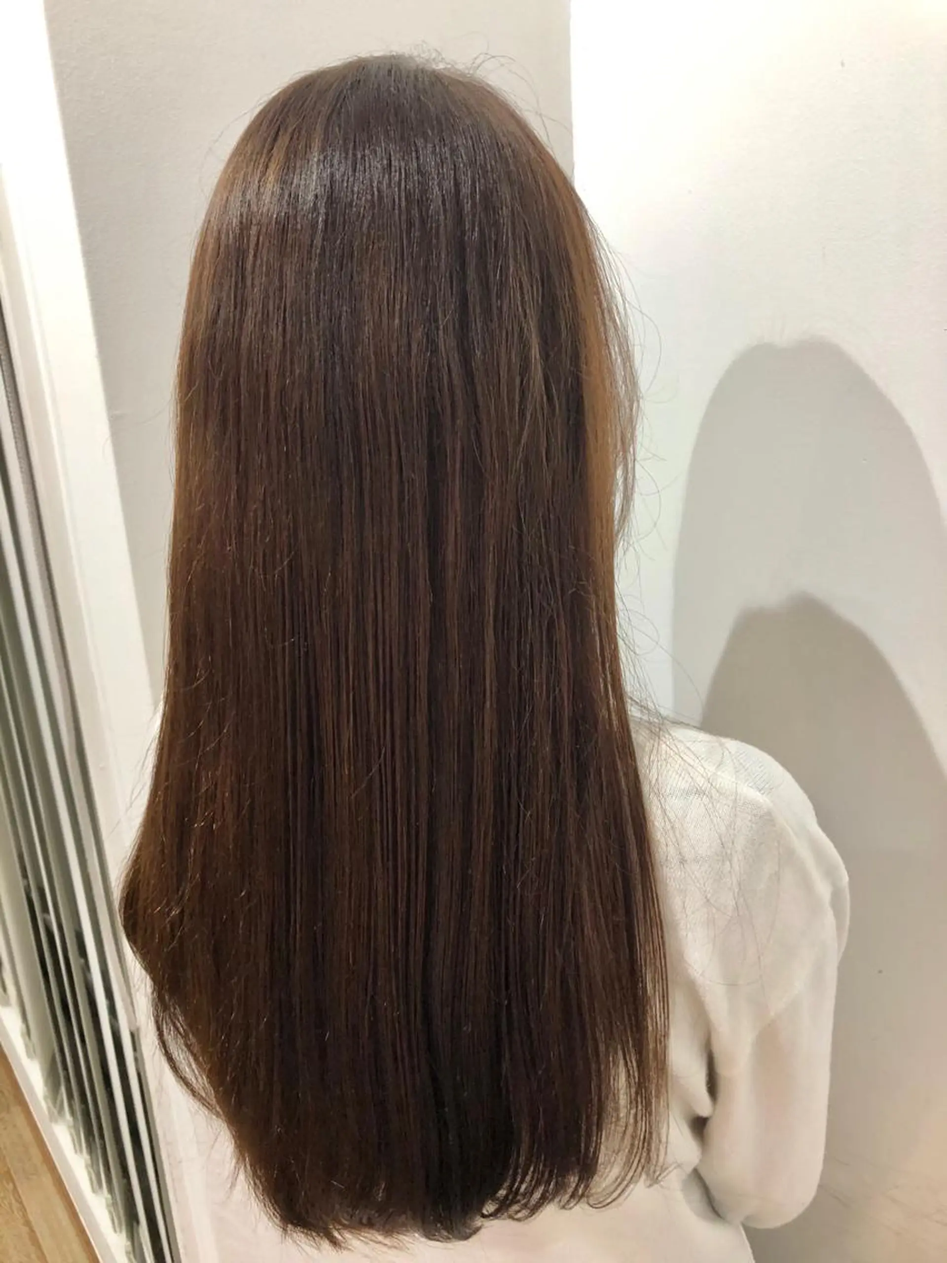 ロング カラー カット 縮毛矯正 青木 梨奈のヘアスタイル