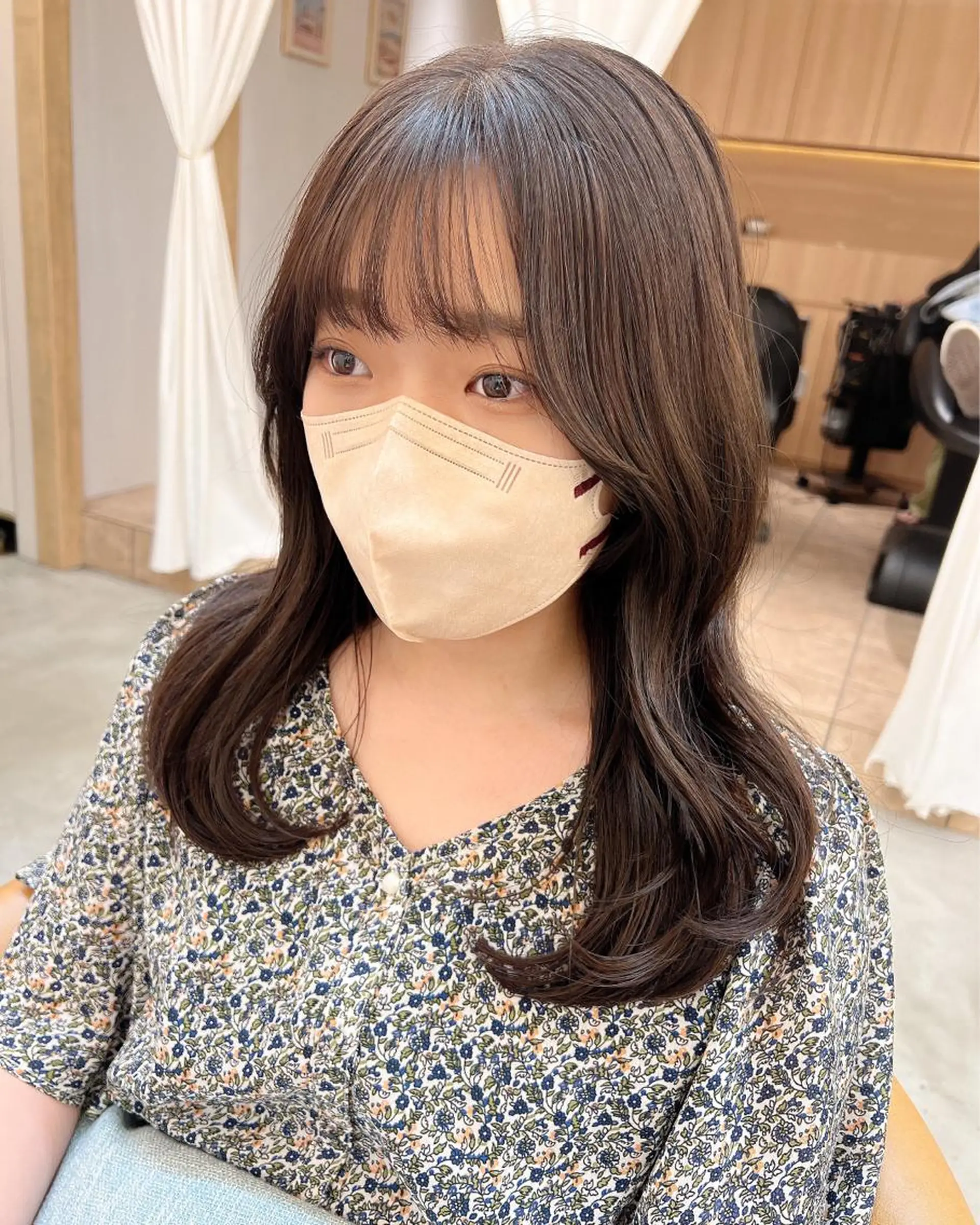 セミロング カット ヘアカラー トリートメント 🌷韓国レイヤー/艶 カラー🇰🇷amiのヘアスタイル