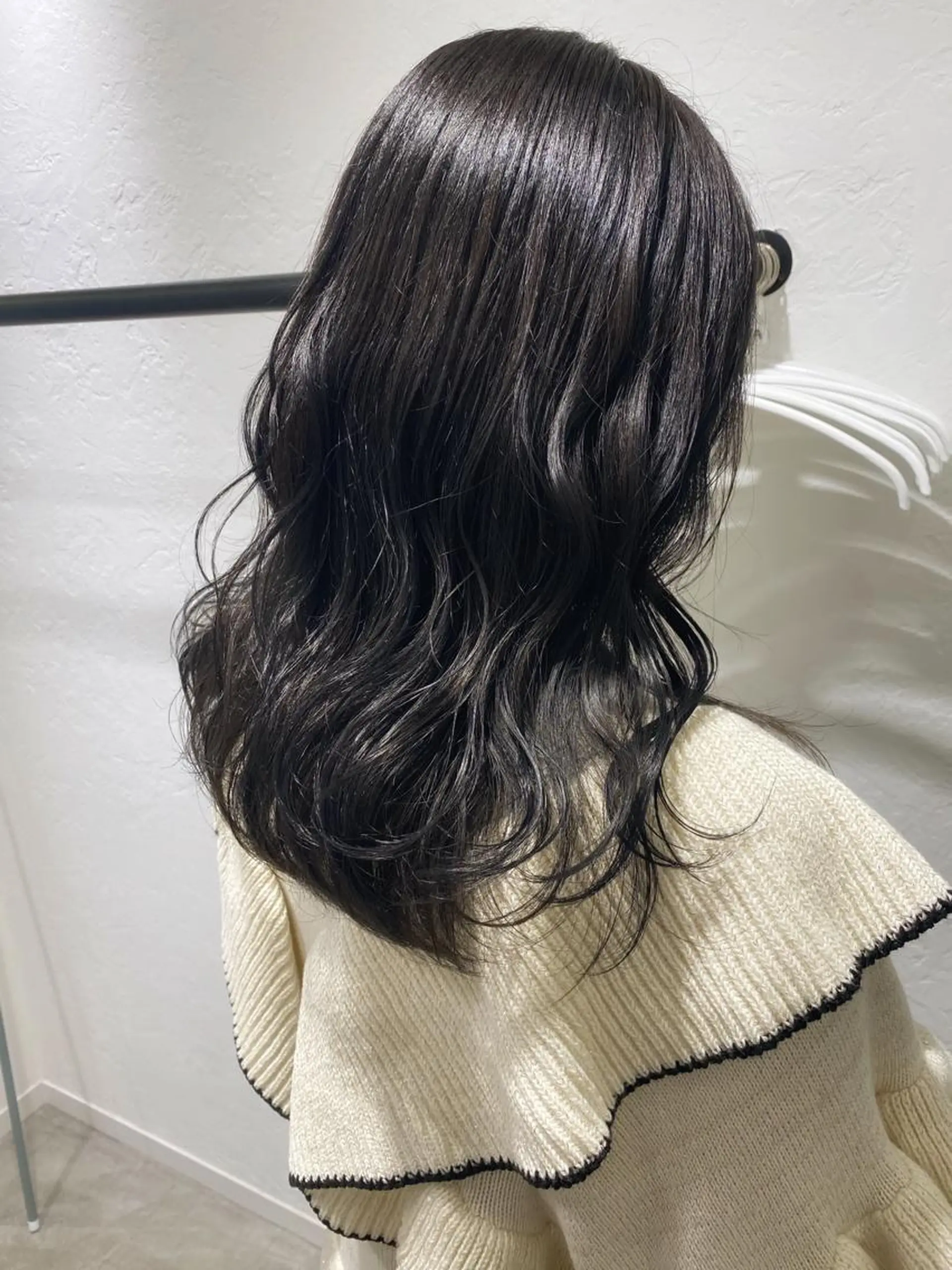 ロング カラー 黒髪 ブルーカラー ブルーブラック 透明感カラー カット ヘアカラー トリートメント 艶カラー/韓国風ヘア 🩵shioneのヘアスタイル