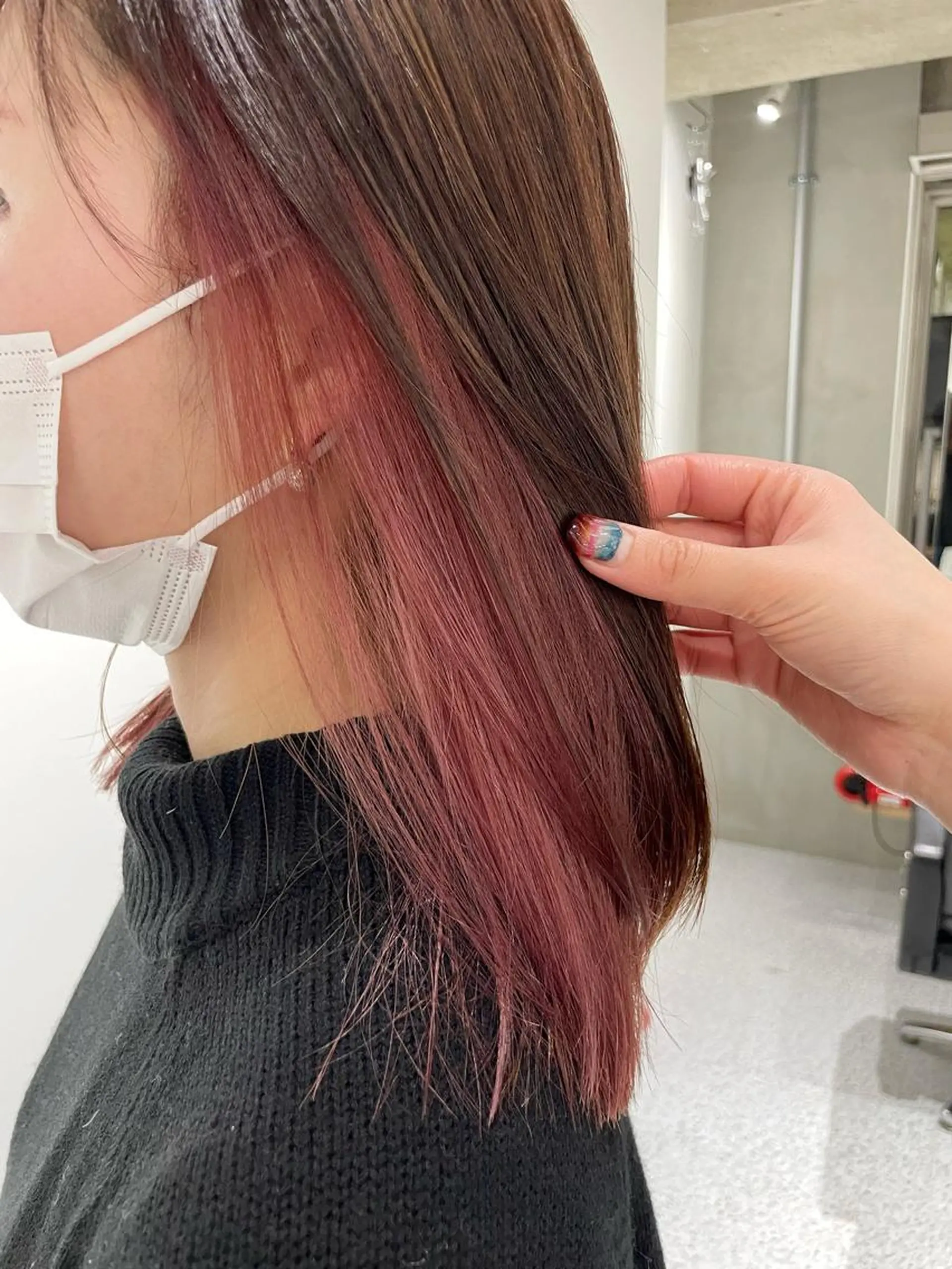 ミディアム カラー ブリーチ ケアブリーチ イヤリングカラー ピンクカラー ブリーチ/ハイトーン 艶カラー/ユリナのヘアスタイル