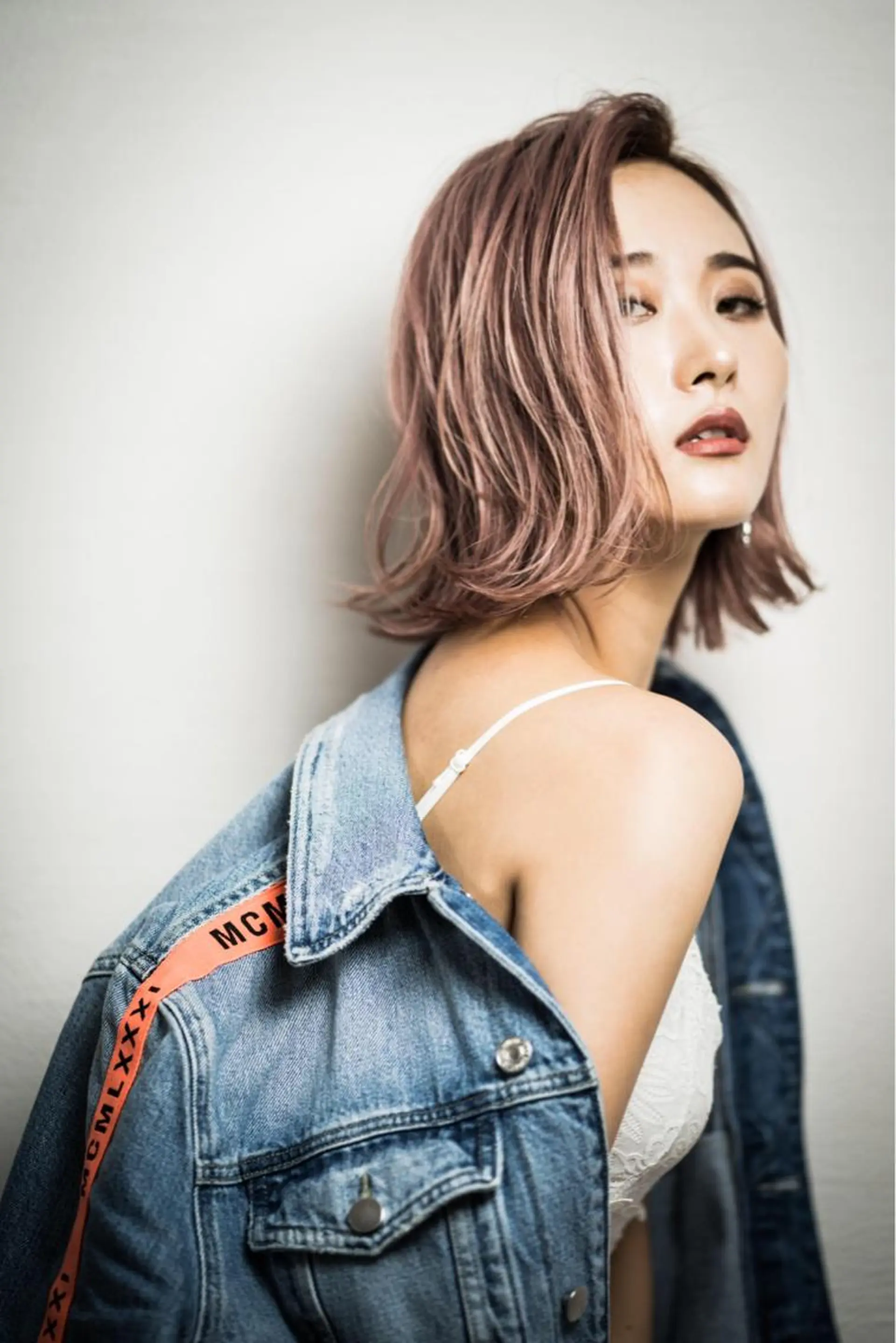 カラー アッシュ ピンクカラー ピンクアッシュ 松本 明日可のヘアスタイル