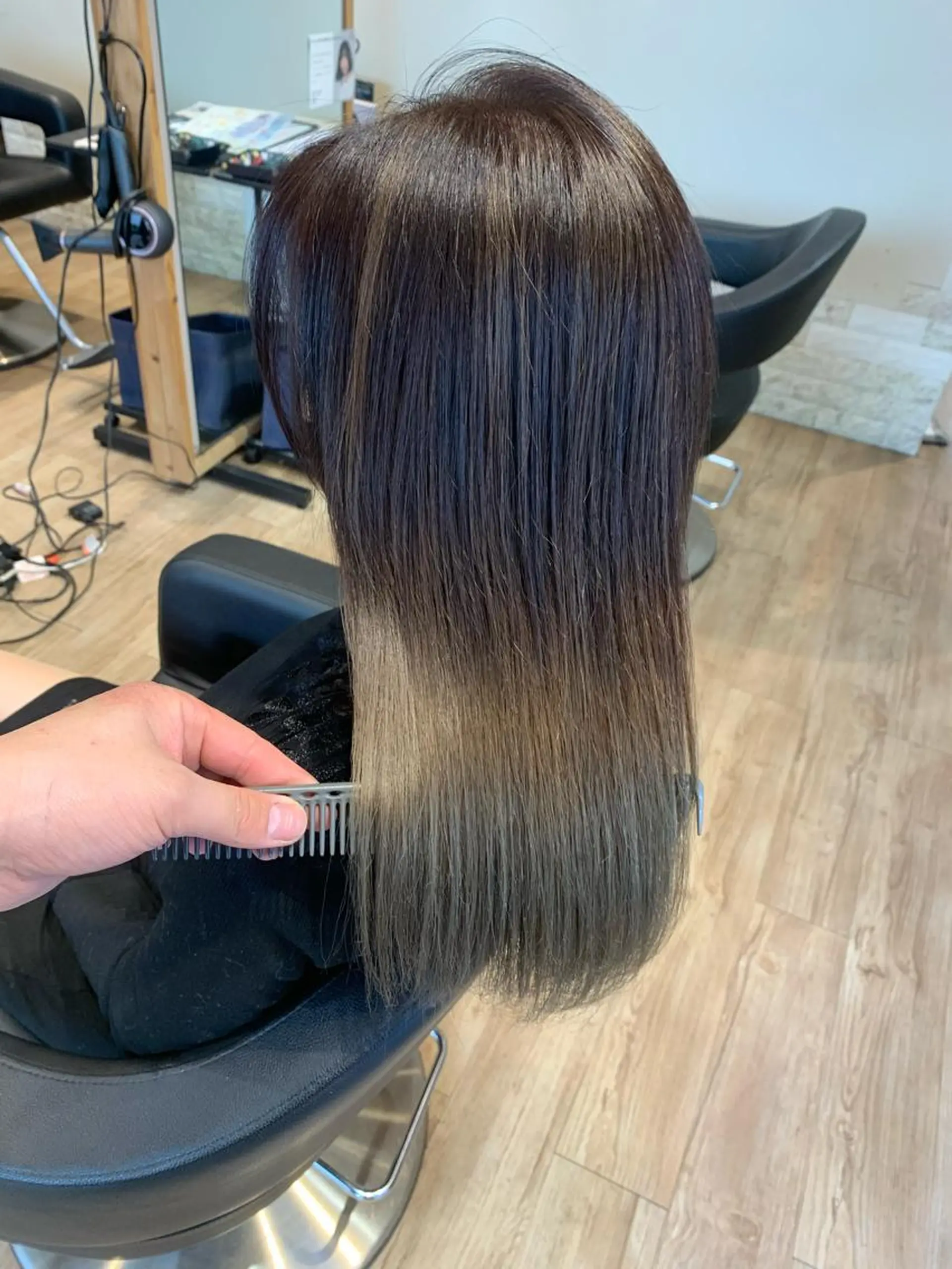 ミディアム カラー ブリーチ ハイライトカラー ハイライト ヘアカラー 大久保 隆蔵のヘアスタイル